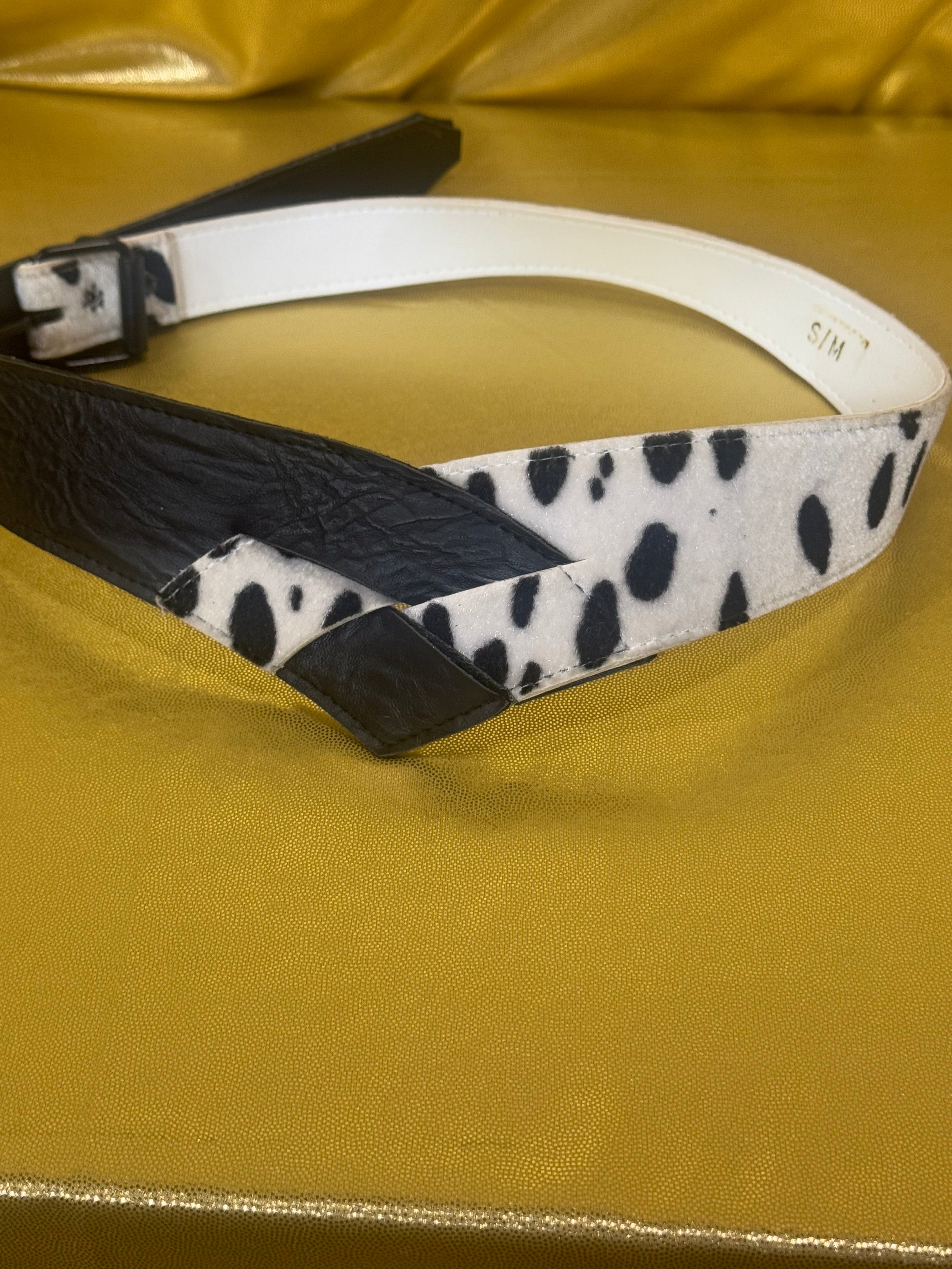 Vtg Y2K Asymmetric Cow Print & Leather V-Shape Statement Belt | Size S/M (30”)