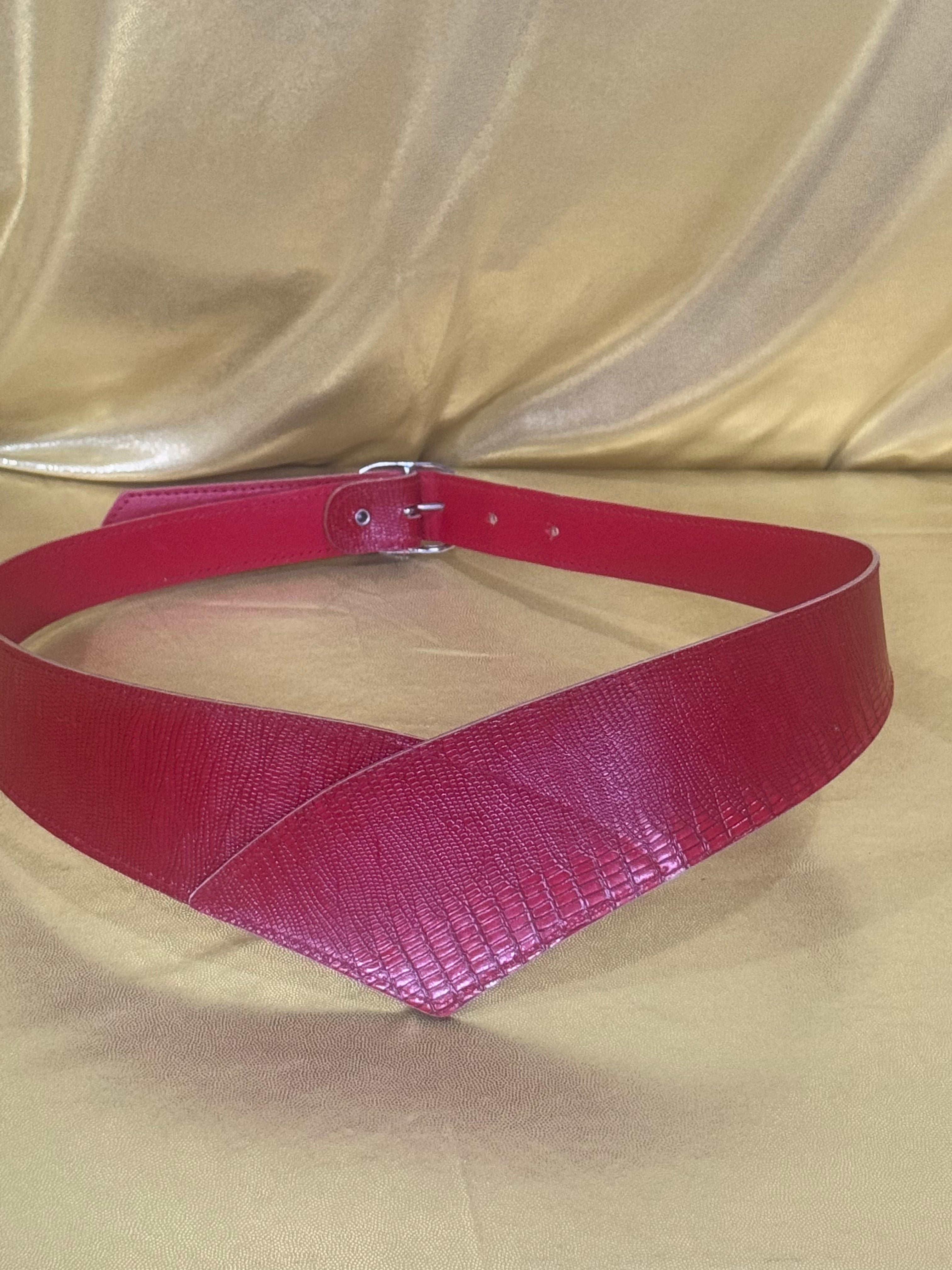 Vintage Style Red Reptile Wide V-Waist Belt NWOT 32"