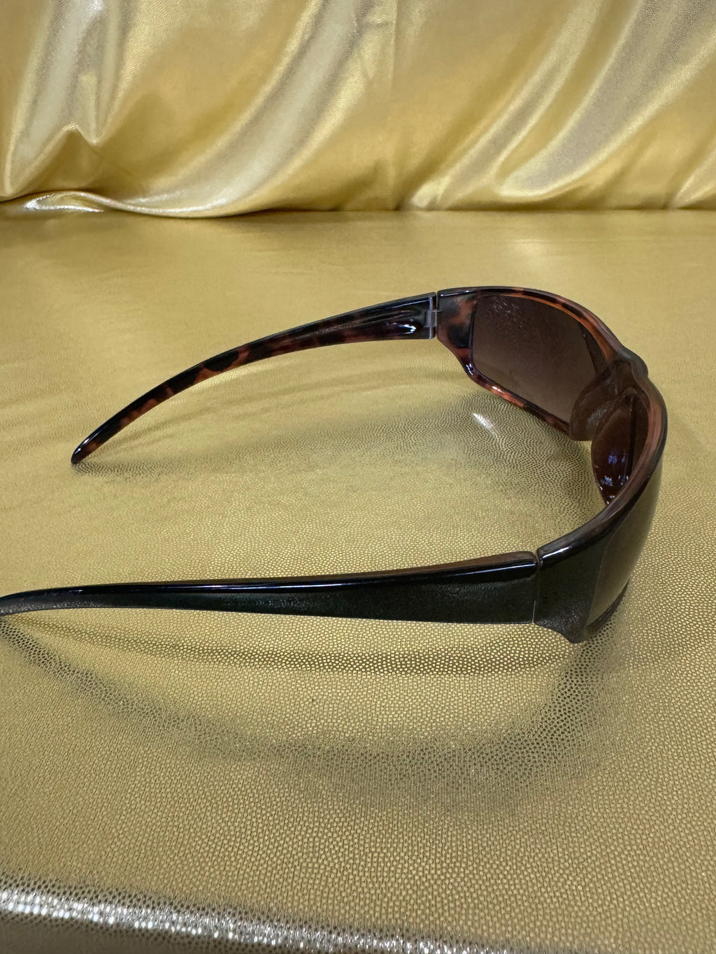 Panama Jack Y2K Wrap Sunglasses Tortoiseshell Sport Frame Script Logo