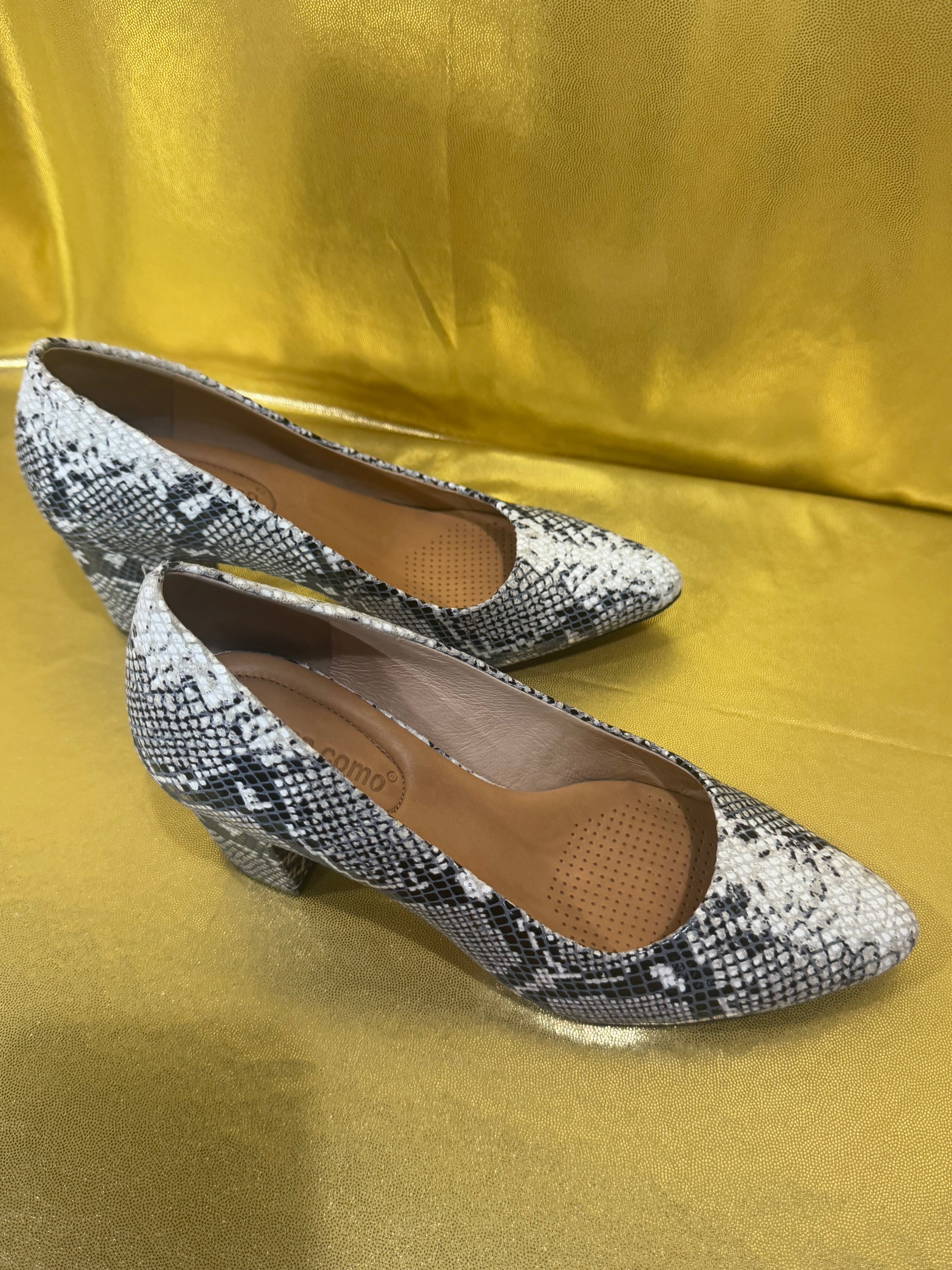 CC Corso Como Ryanna Snakeskin Block Heel Pumps - Size 5.5 (NEW/NWOB)