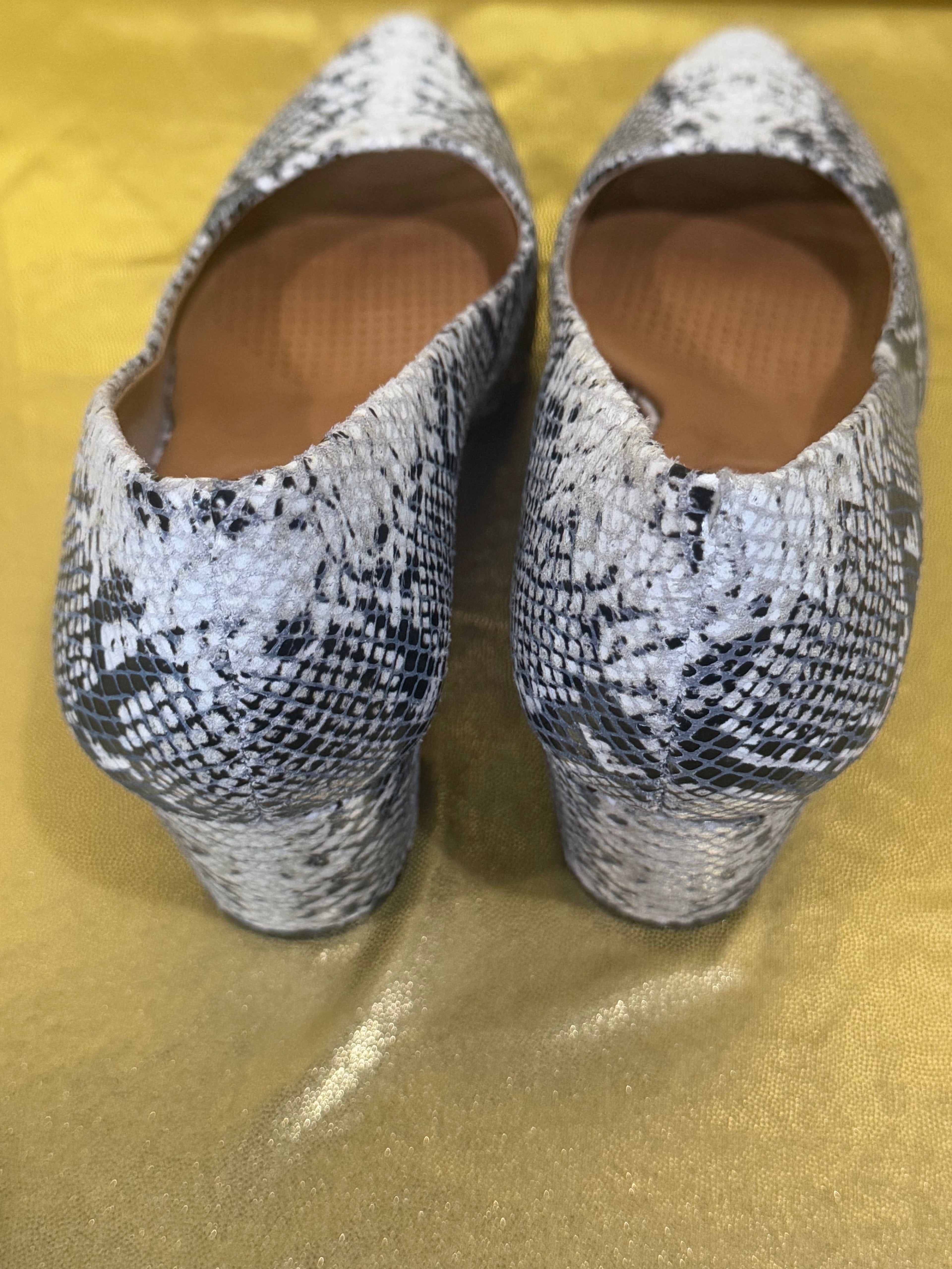CC Corso Como Ryanna Snakeskin Block Heel Pumps - Size 5.5 (NEW/NWOB)