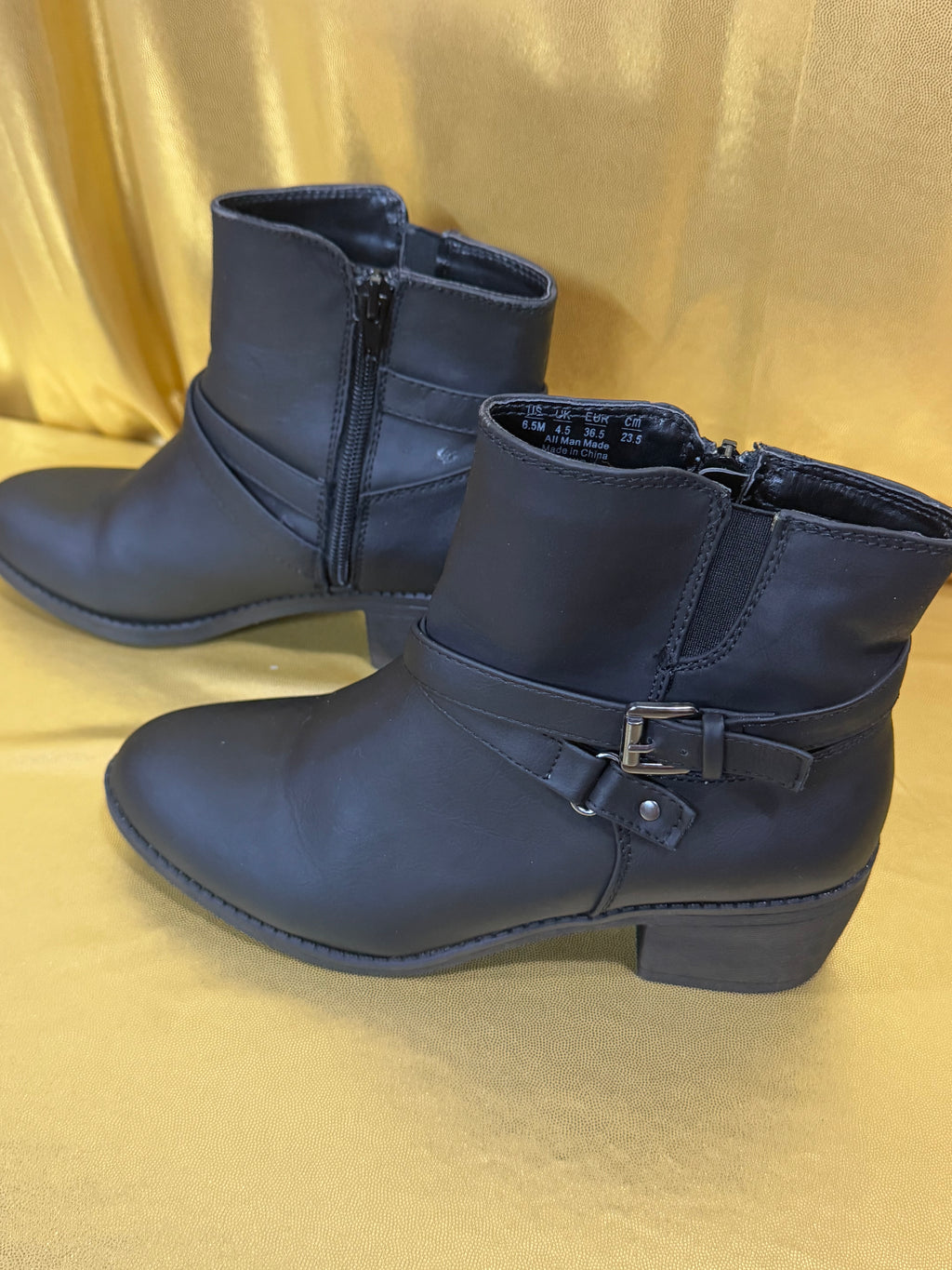 LifeStride Ionic Black Ankle Boots Strap Buckle Block Heel Size 6.5M NWOB