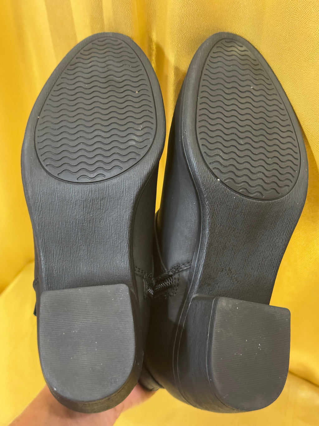 LifeStride Ionic Black Ankle Boots Strap Buckle Block Heel Size 6.5M NWOB