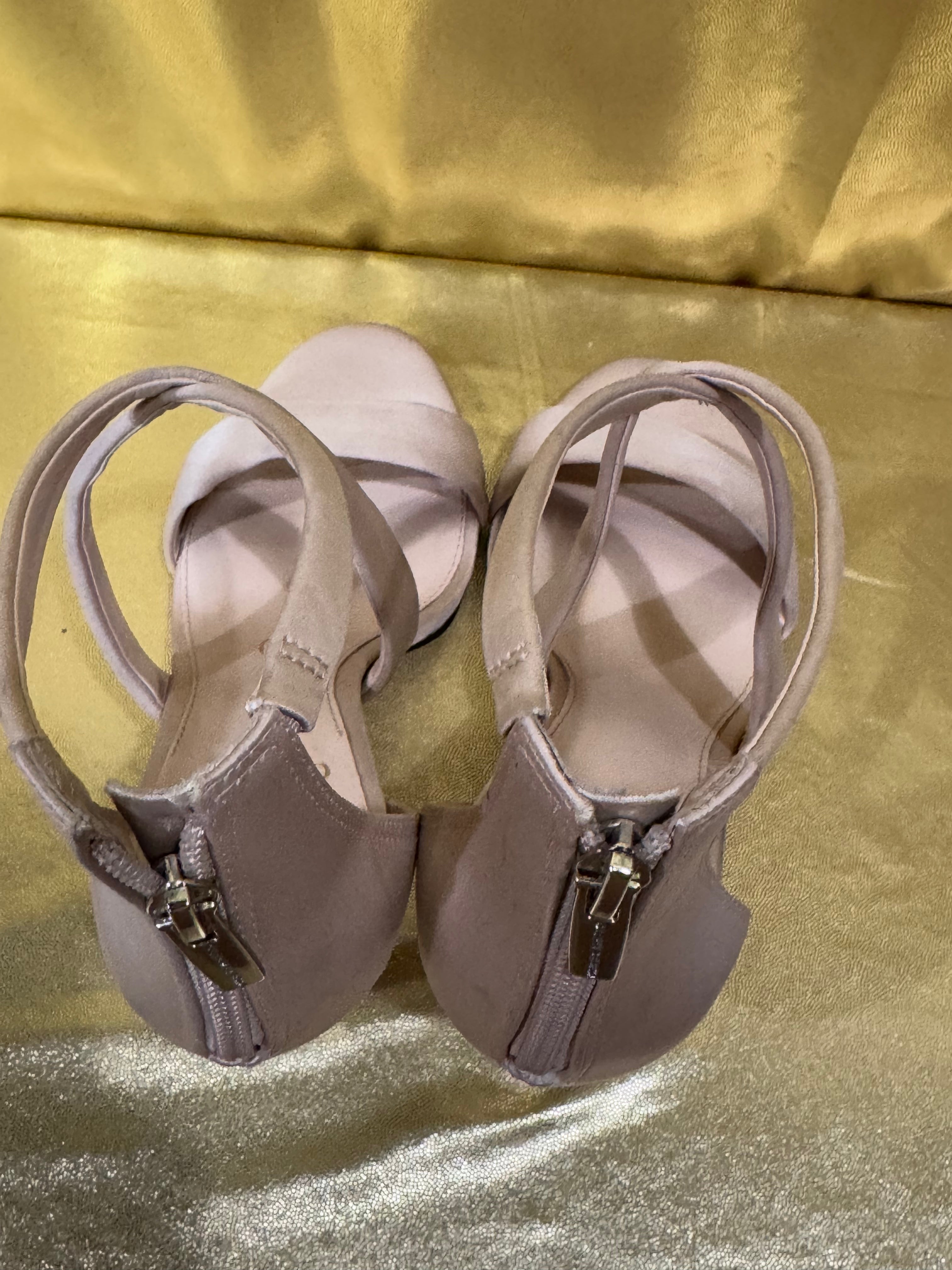 Imagine Vince Camuto Pascallia Satin Heels – Natural Ivory, Size 8