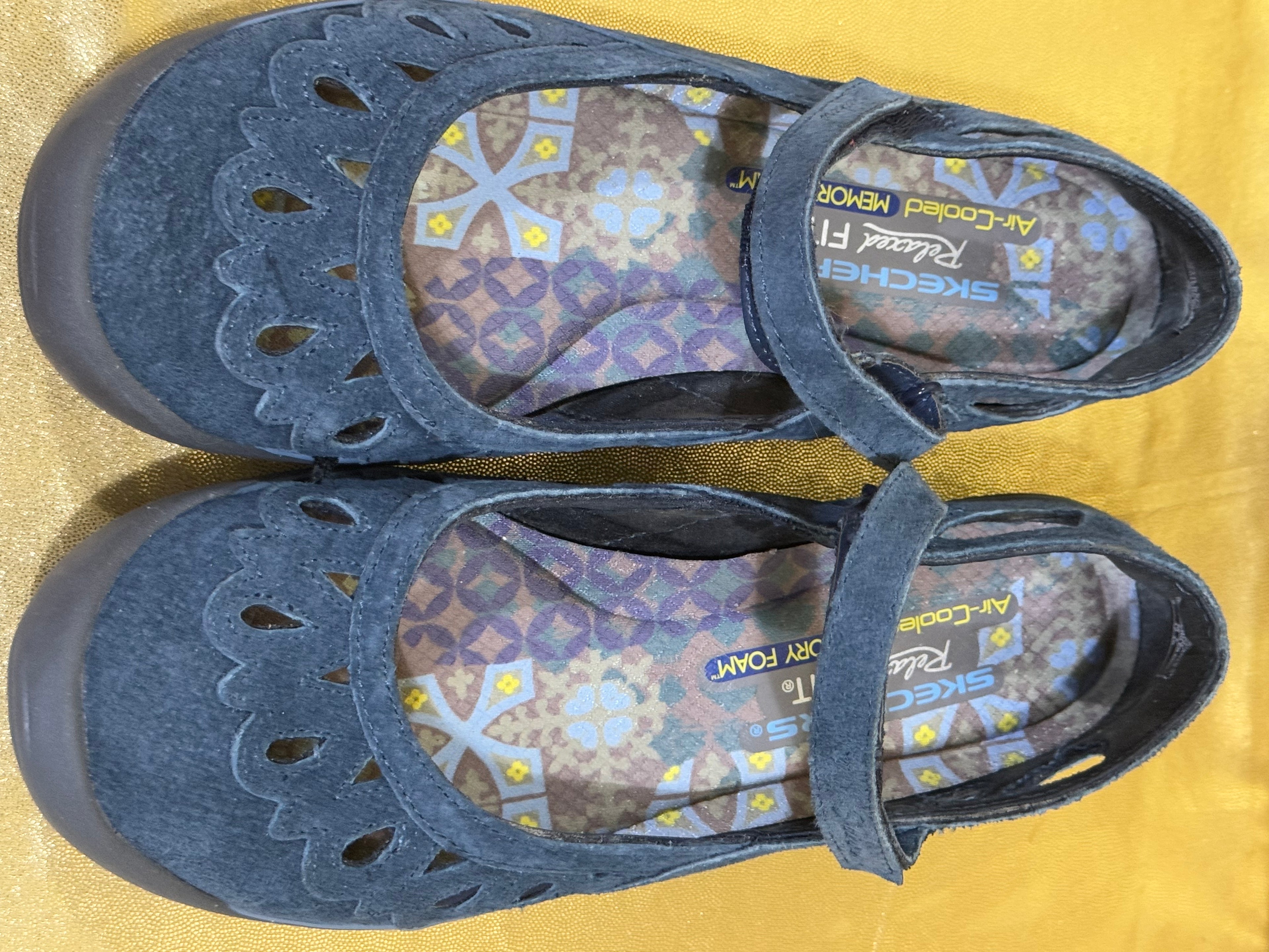Skechers Relaxed Fit Air-Cooled Memory Foam Mary Janes – Blue Suede, Size 6 (NWOB)