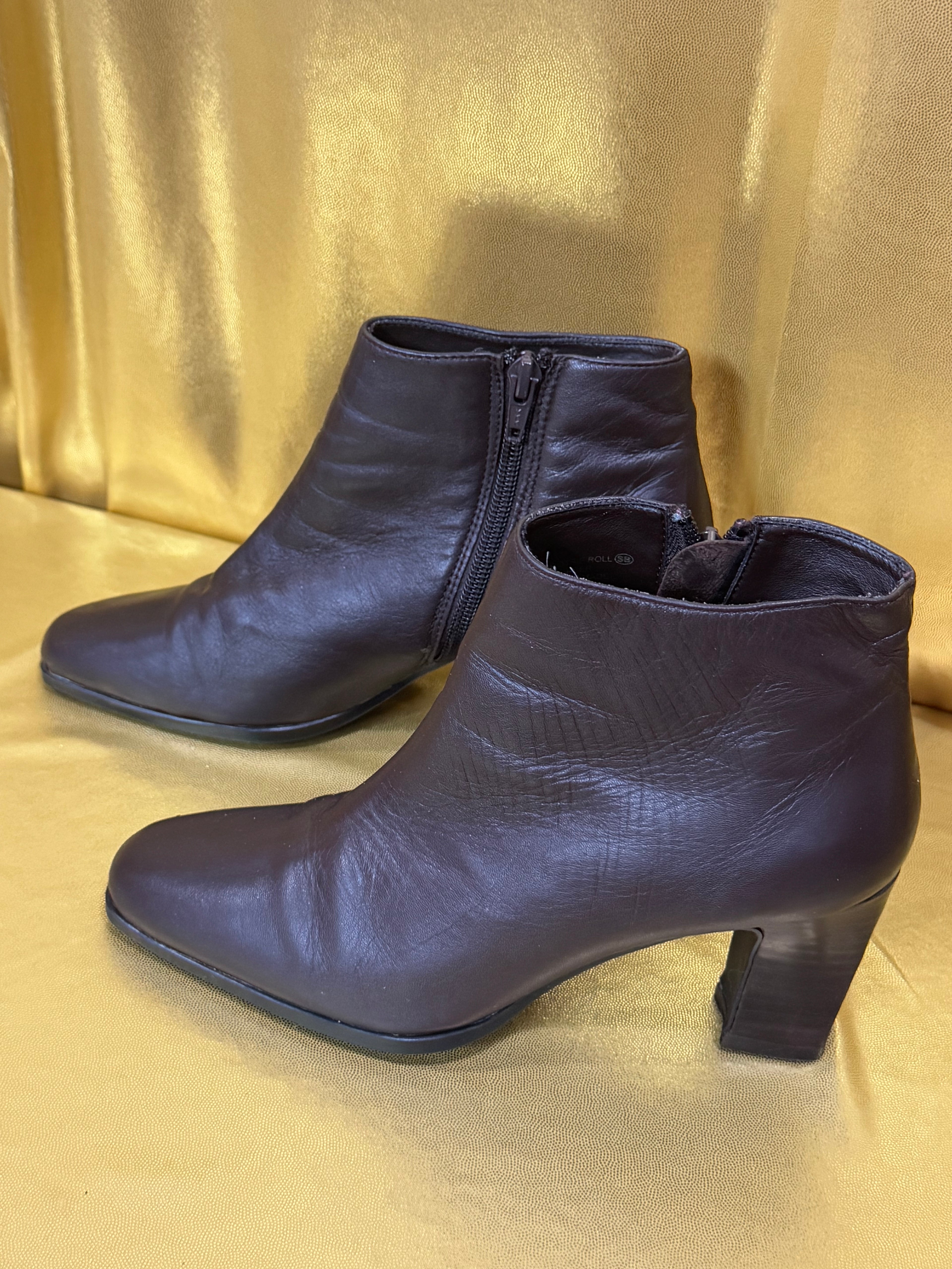 Aerosoles MARI "Bootsie Roll" Dark Brown Leather Ankle Boots Size 6 NEW