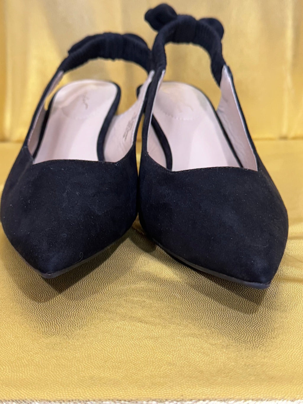 C Comfort 1946 Black Suede Pointed Toe Slingback Block Heels Bow Size 7W