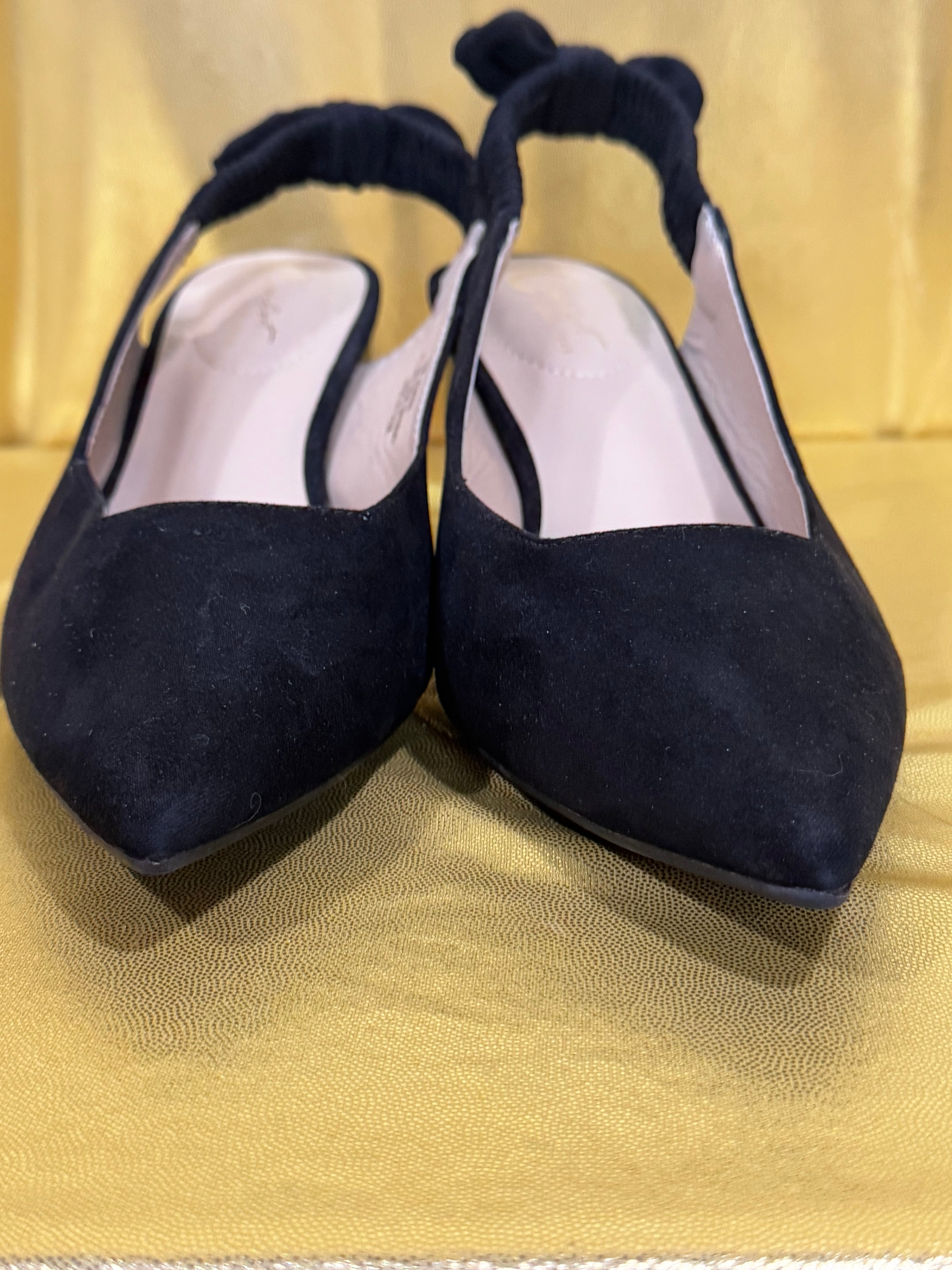 C Comfort 1946 Black Suede Pointed Toe Slingback Block Heels Bow Size 7W