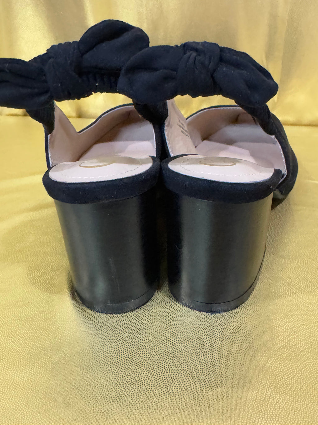 C Comfort 1946 Black Suede Pointed Toe Slingback Block Heels Bow Size 7W