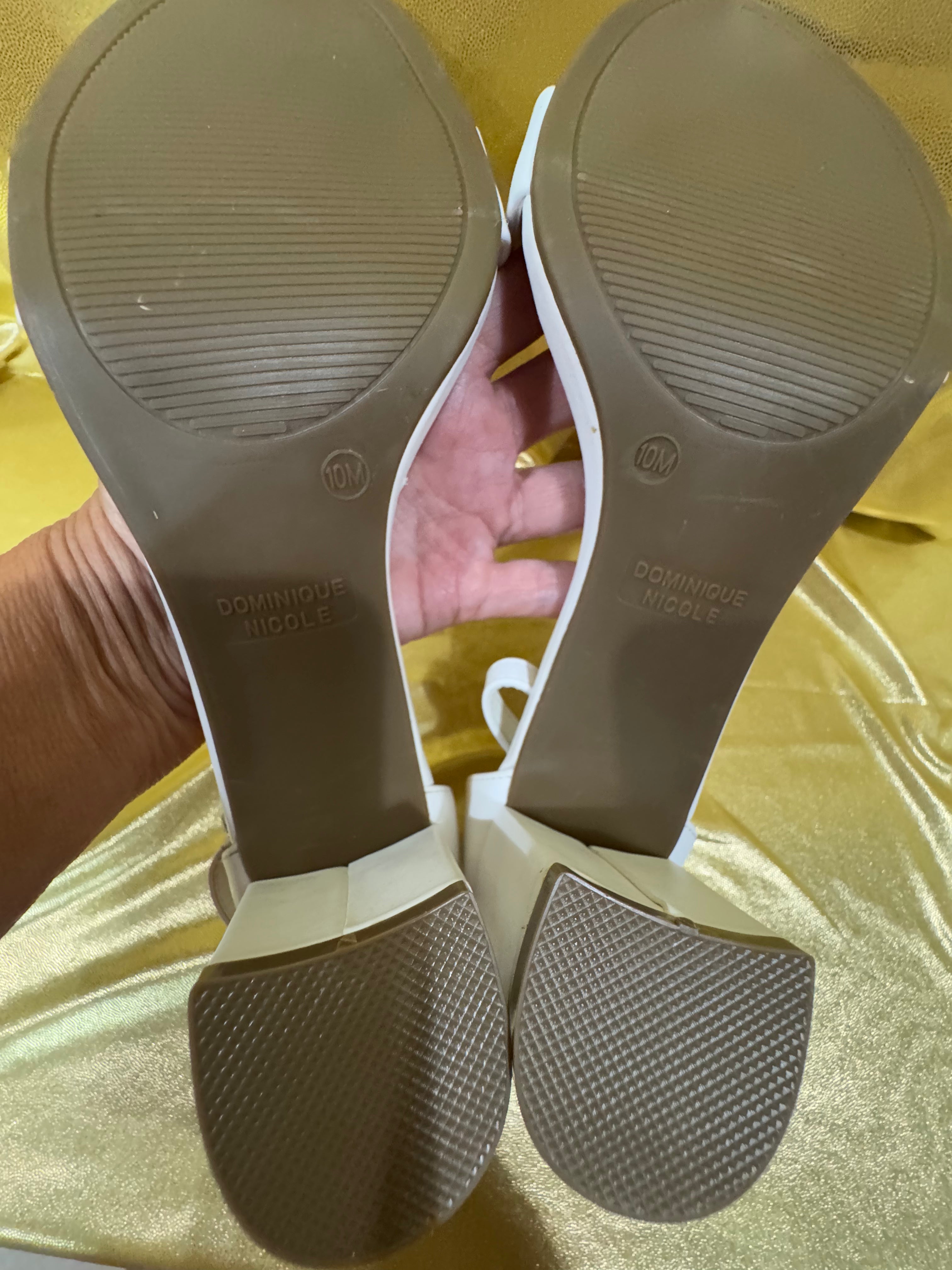 New Dominique Nicole Paula White Ankle Strap Block Heel Sandals Size 10M
