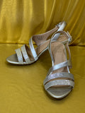 Naturalizer Taimi Silver Glitter Strappy Slingback Sandals Size 6W NWOB