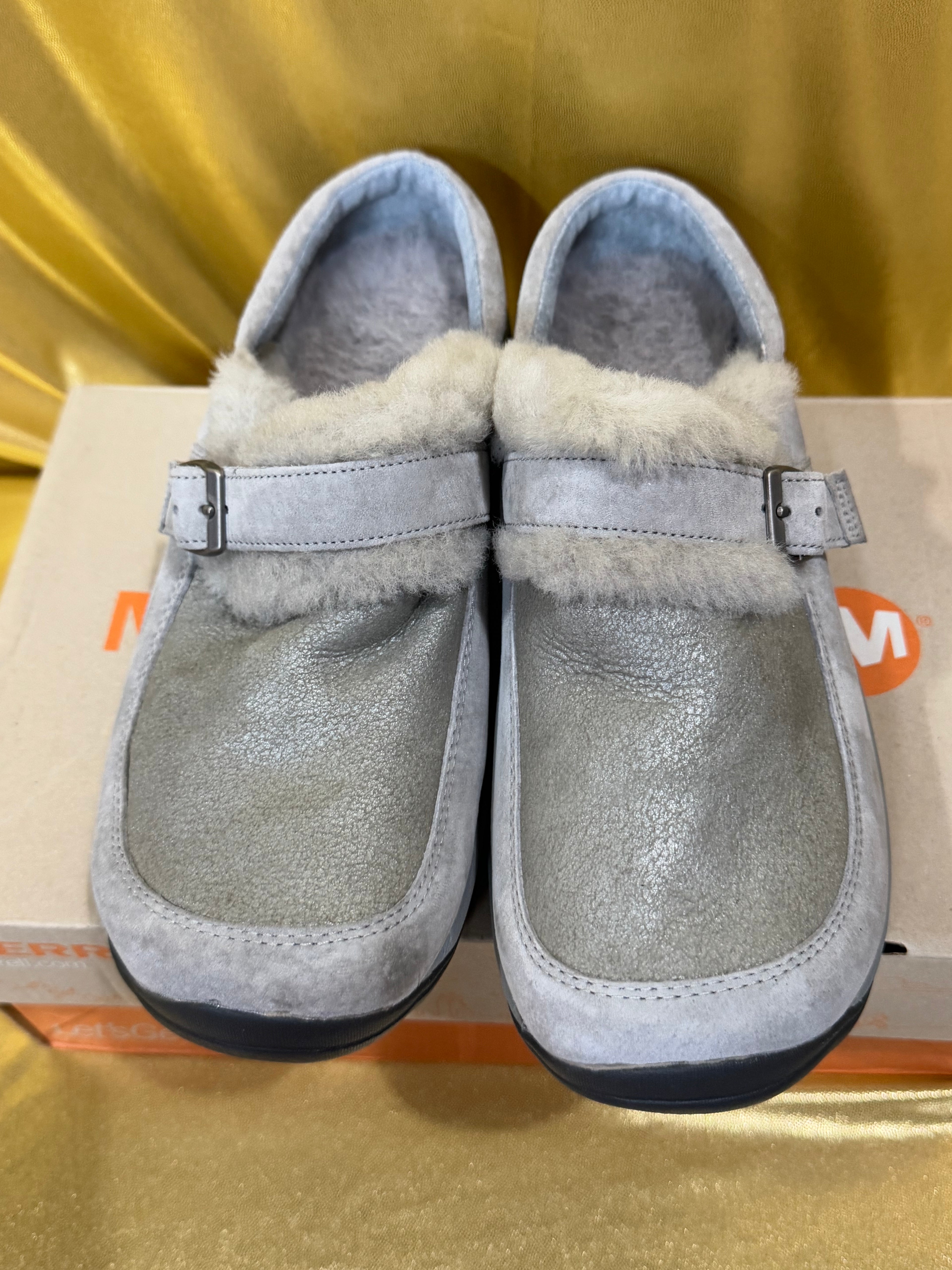 NIB Merrell Encore Ice Faux-Fur Lined Leather Clogs – Metallic/Gray, Size 7.5