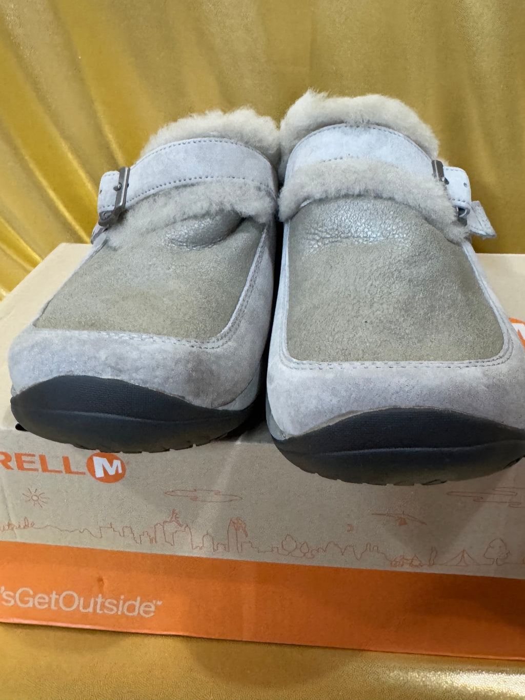 NIB Merrell Encore Ice Faux-Fur Lined Leather Clogs – Metallic/Gray, Size 7.5