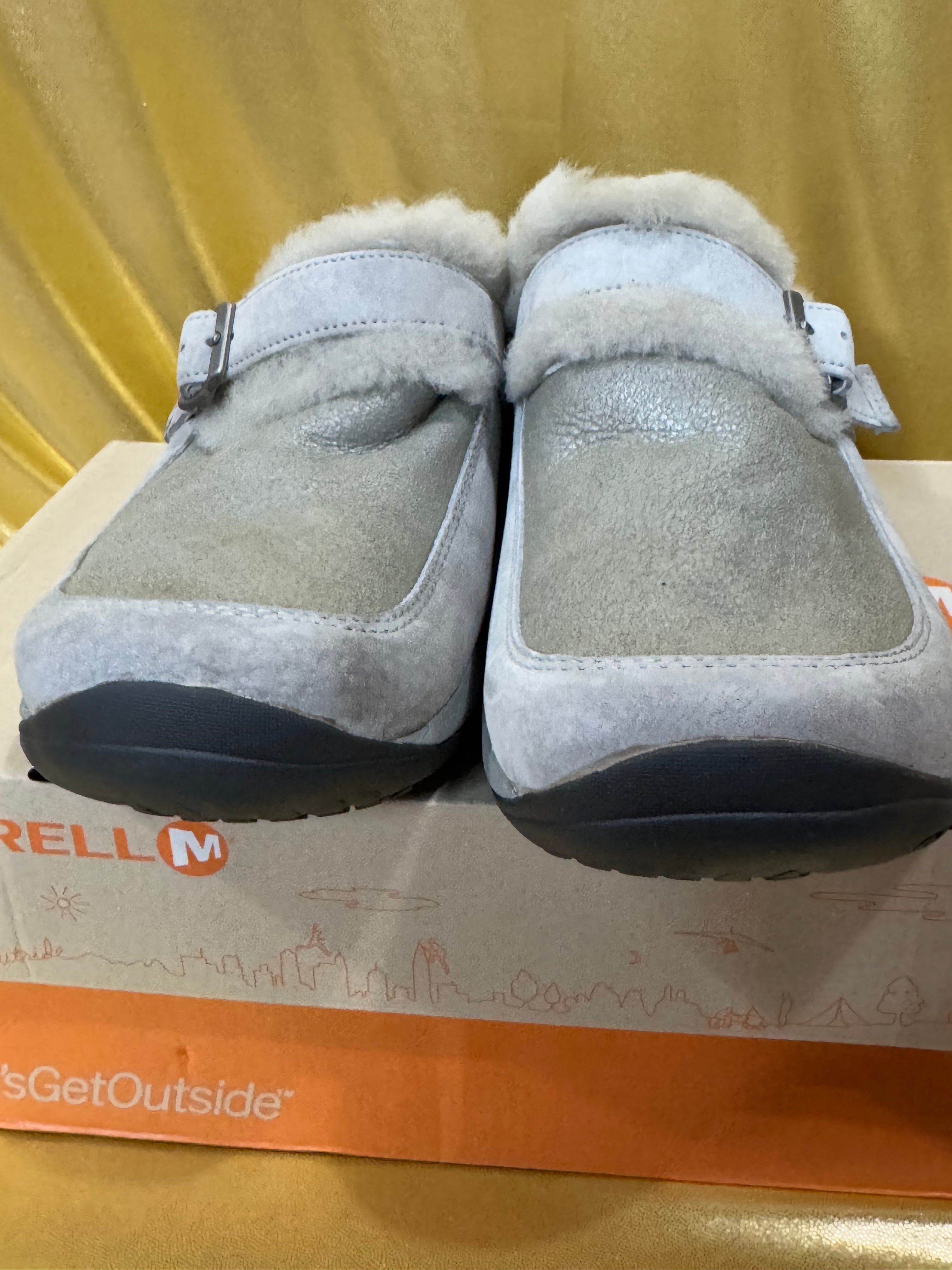 NIB Merrell Encore Ice Faux-Fur Lined Leather Clogs – Metallic/Gray, Size 7.5