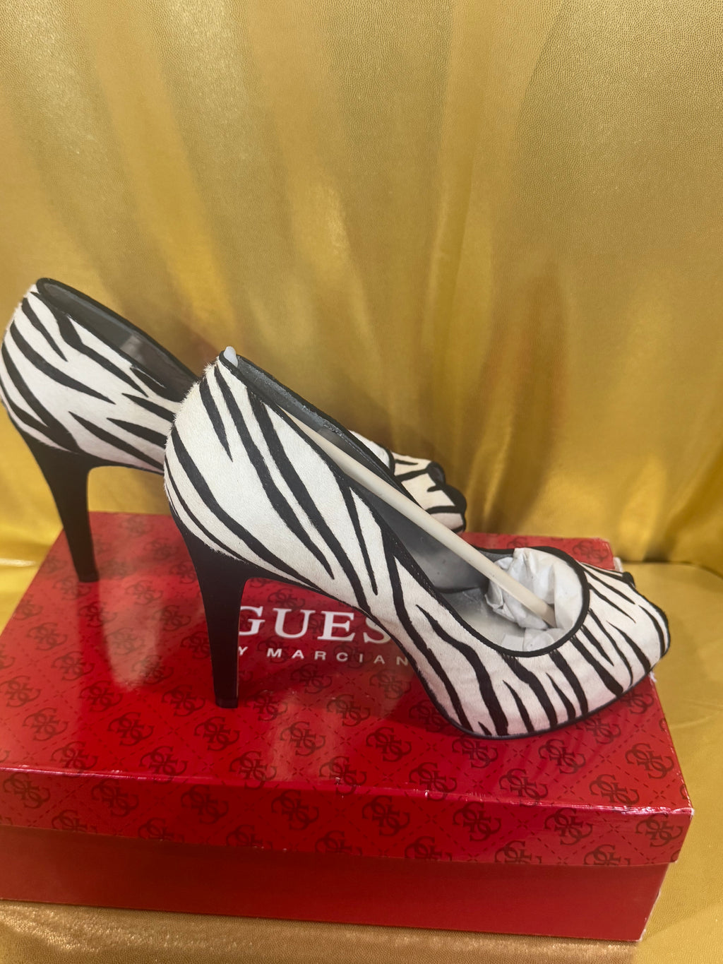 NIB Guess by Marciano Zebra Print Calf Hair Peep-Toe Pumps Stiletto Heels 7.5