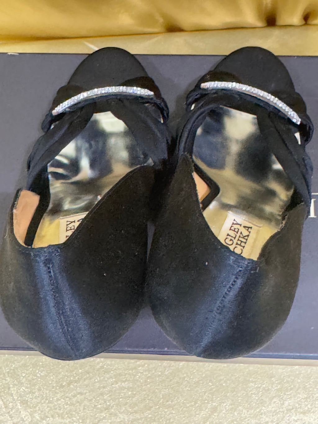 Badgley Mischka Rosali Black Satin Crystal Embellished Pumps Heels Size 7 NIB