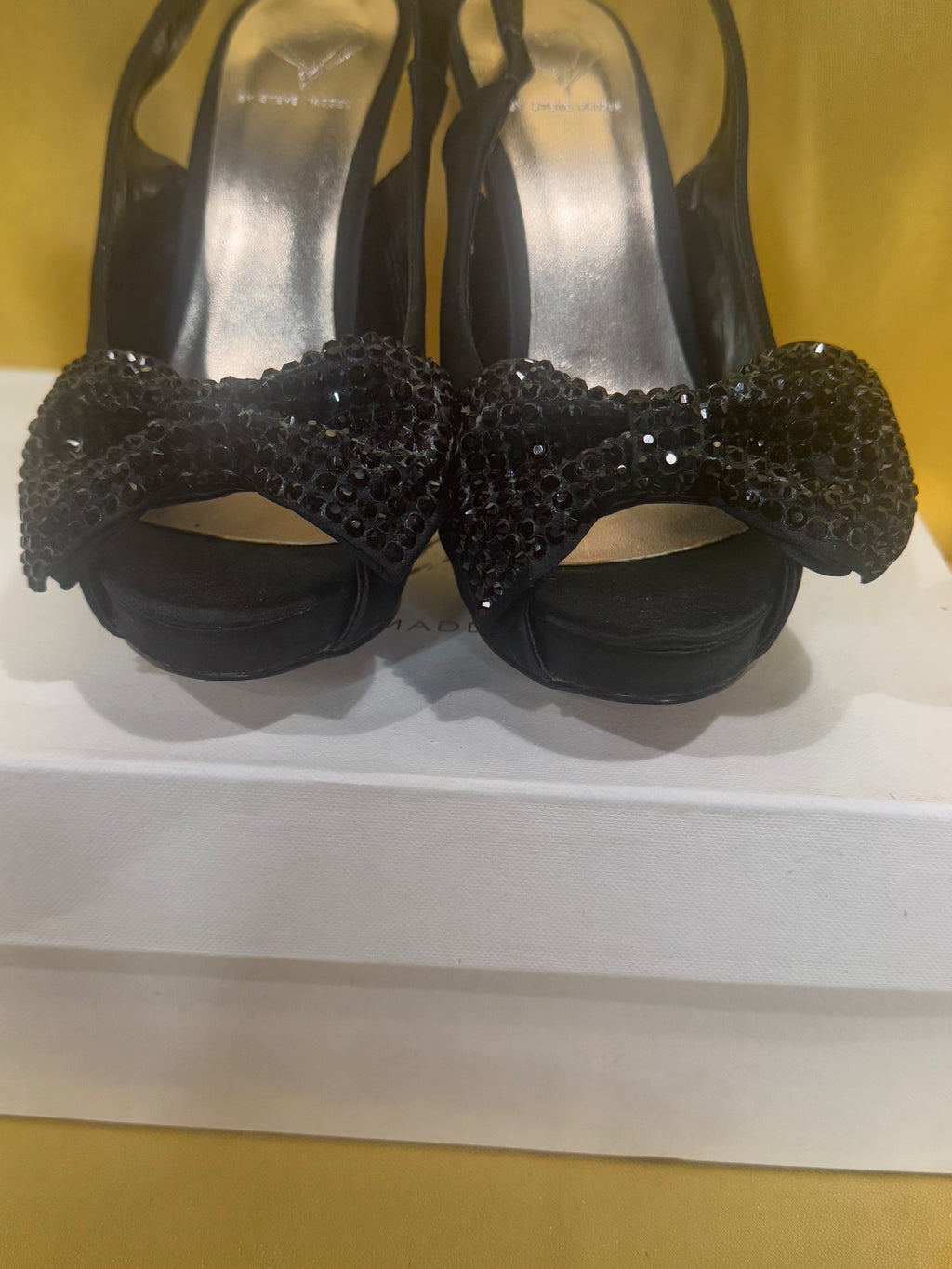 NIB Steve Madden MINNI Black Satin Sequin Bow Platform Slingback Heels Size 6.5