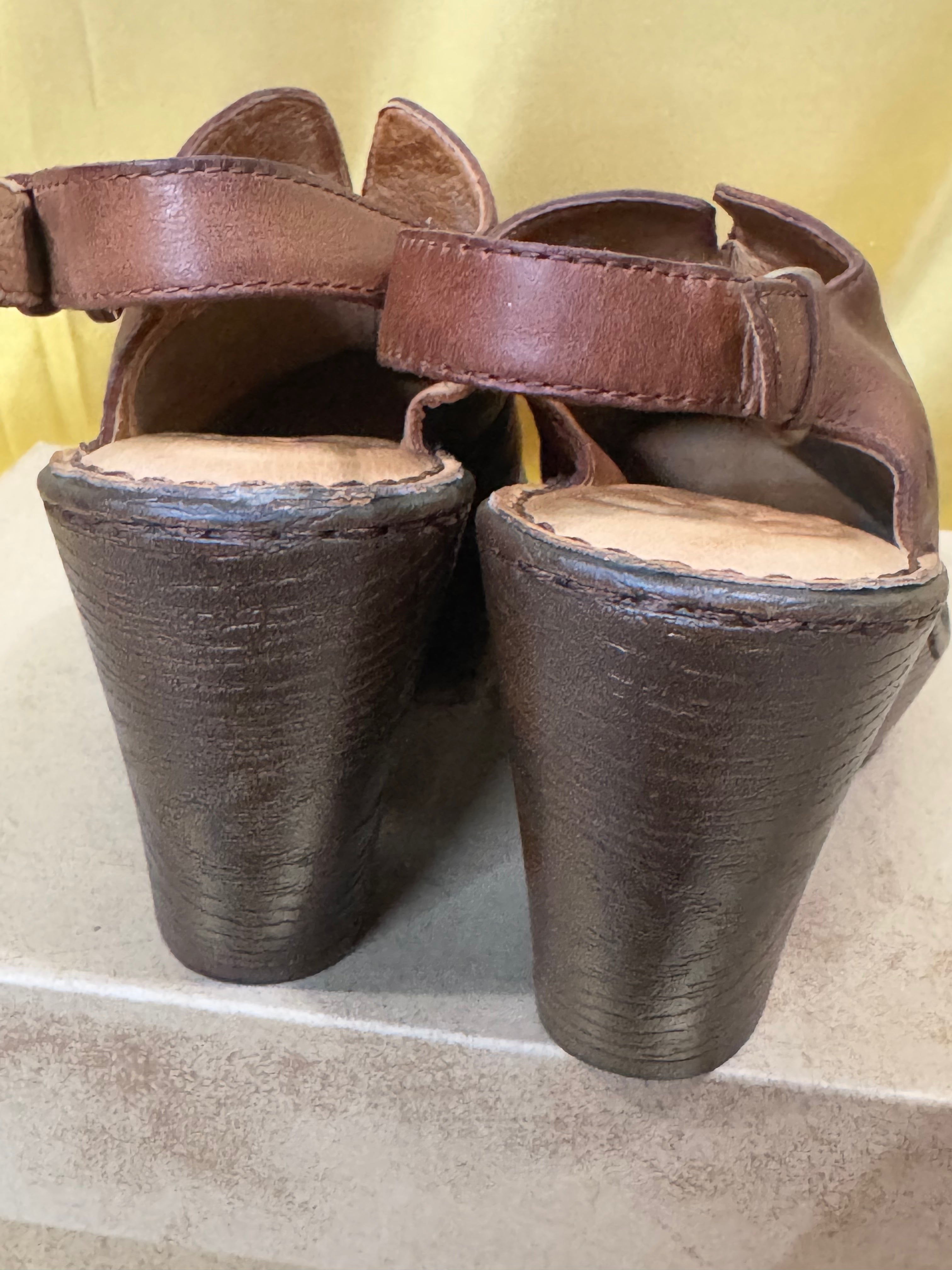 Born Flowers Brown Leather Slingback Wedge Clogs Platform Sandals D85516 Size 7 / 38 NIB