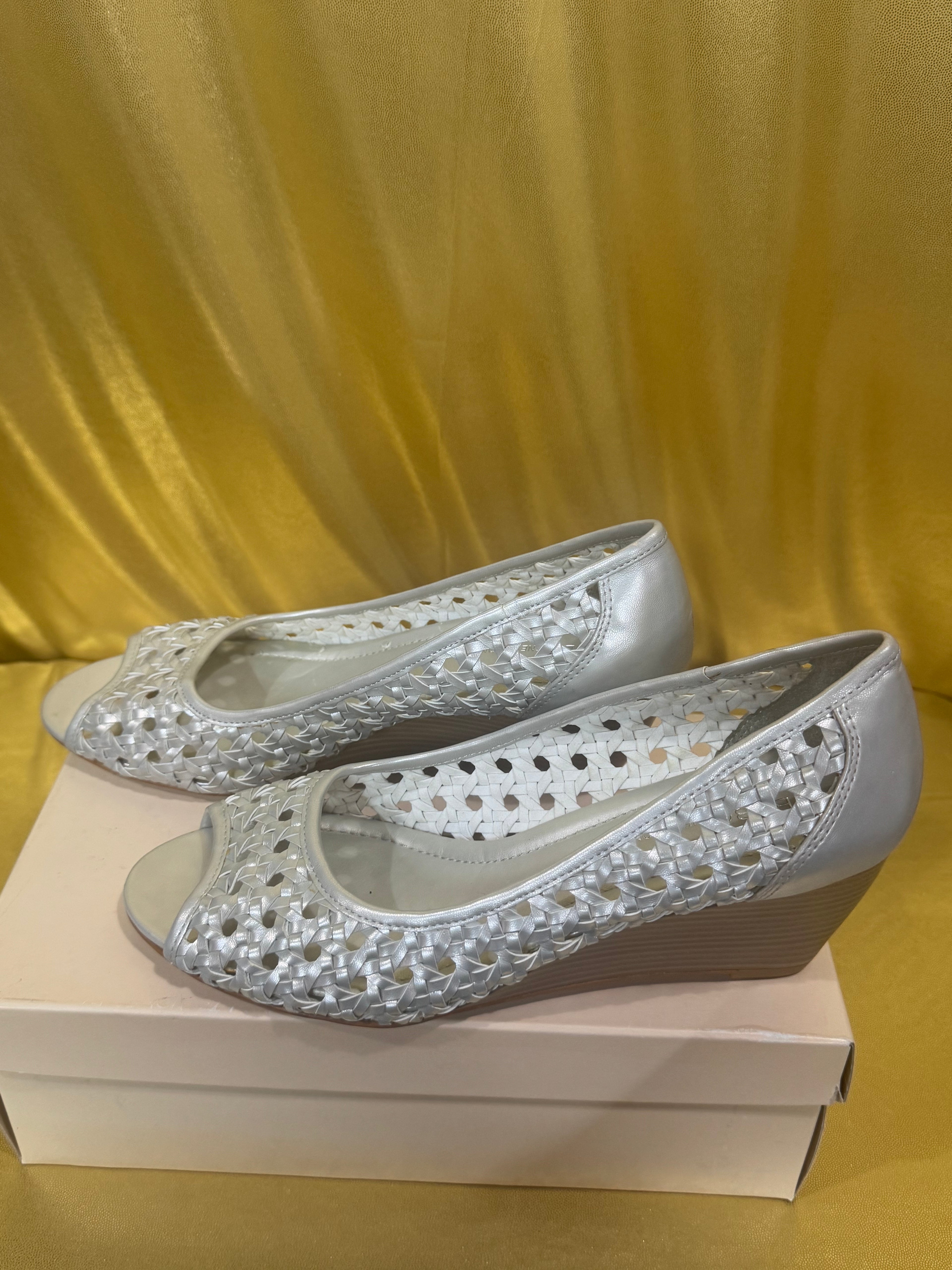 BCBGeneration Silver Woven Peep-Toe Wedge Heels – Size 9.5 (NIB)