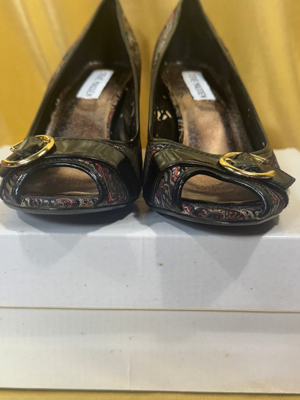 NIB Vintage Steve Madden Leilani Paisley Peep-Toe Pumps Size 7.5