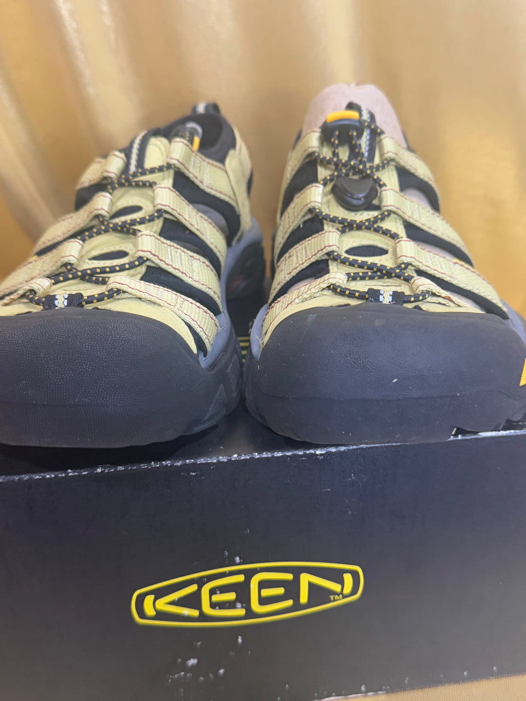 NIB KEEN Newport H2 Waterproof Sandals - Kiwi/Madder Brown (US 8.5 / EU 39)