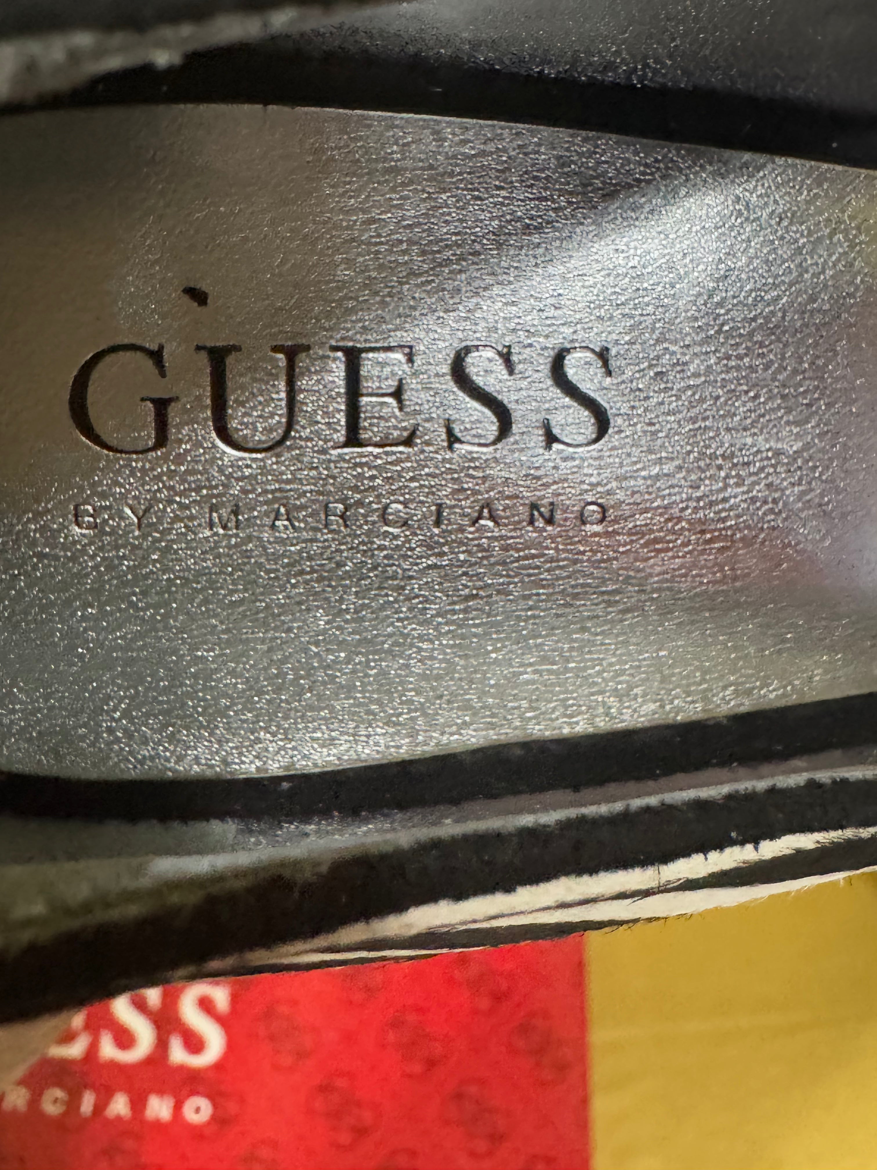 Guess by Marciano Mallory Ann Zebra Peep Toe Pump Size 6.5 NIB