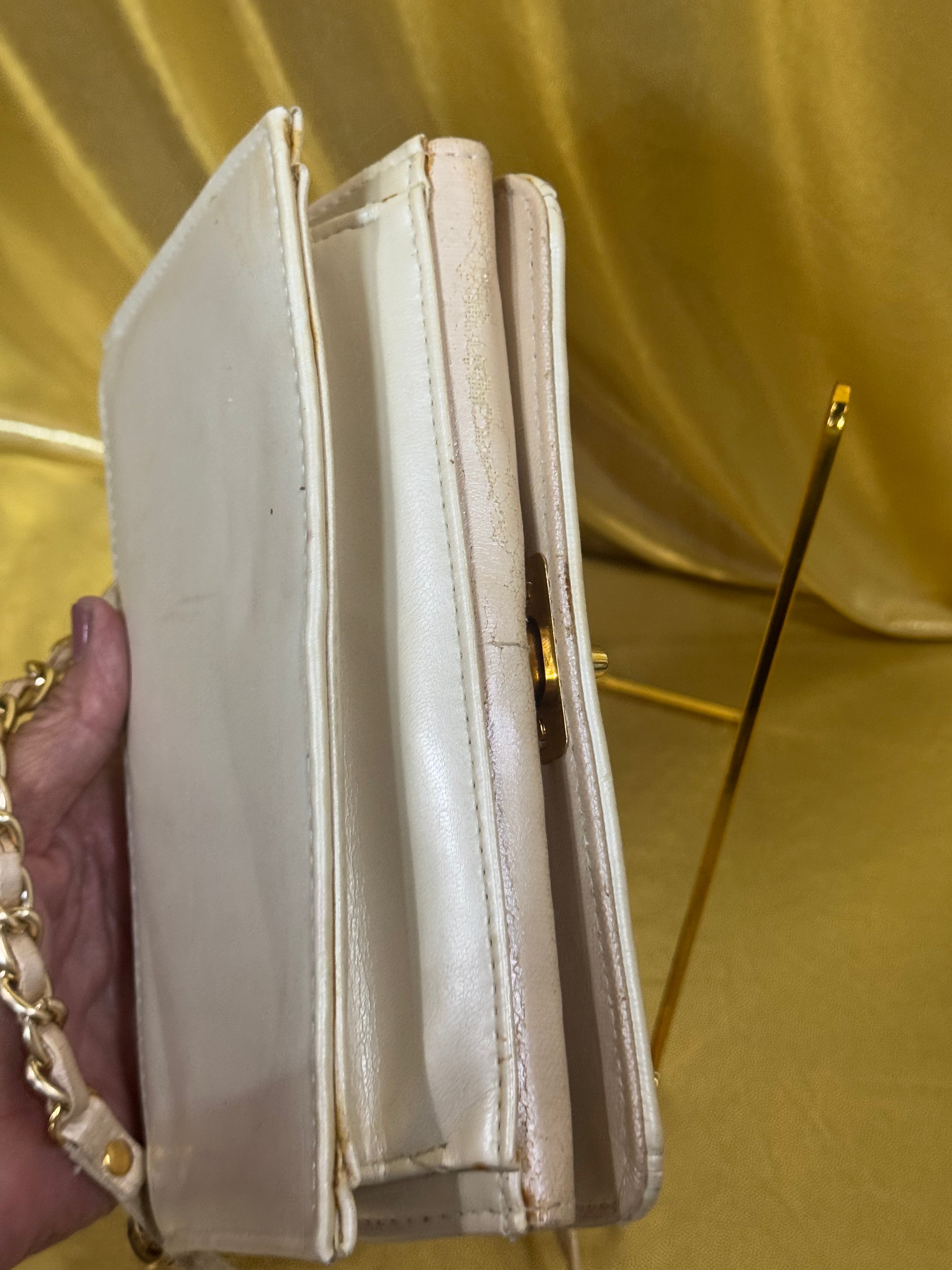 Vintage Cream Leather Flap Crossbody Bag – Turn-Lock Chain Convertible Mini Purse with Built-In Mirror