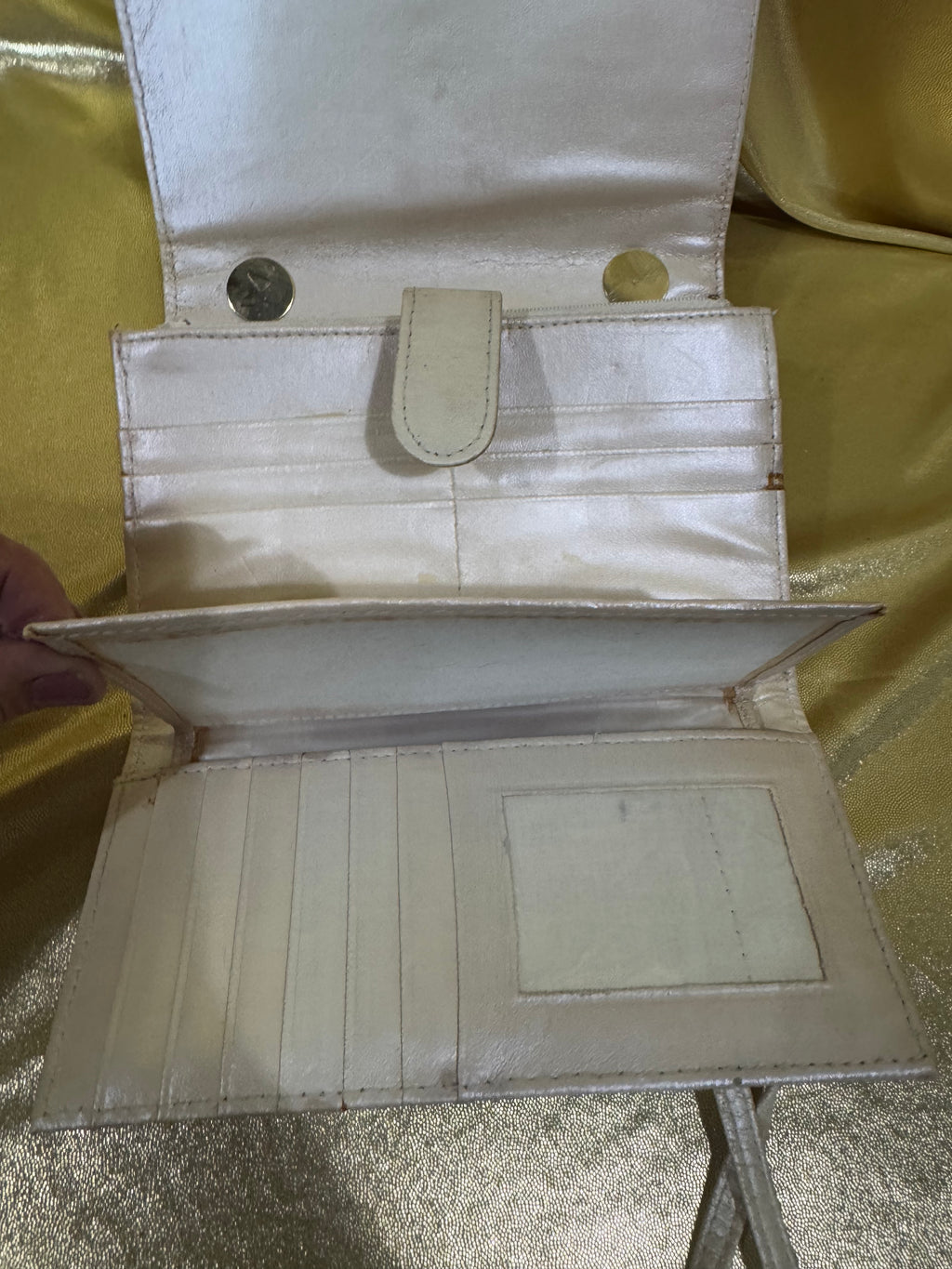 Vintage Cream Leather Flap Crossbody Bag – Turn-Lock Chain Convertible Mini Purse with Built-In Mirror