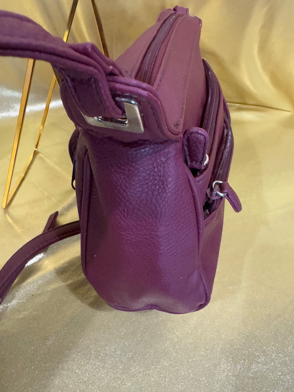 St. John's Bay Burgundy Crossbody Purse – Multi-Pocket Organizer