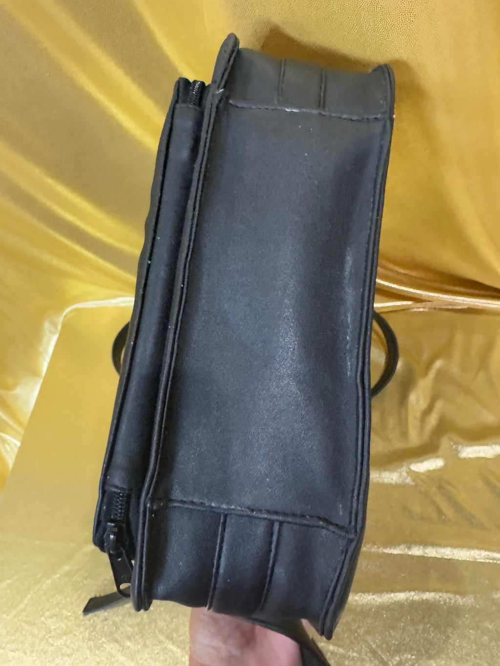 Vintage Black Structured Shoulder Bag – Classic Retro Crossbody with Mirror