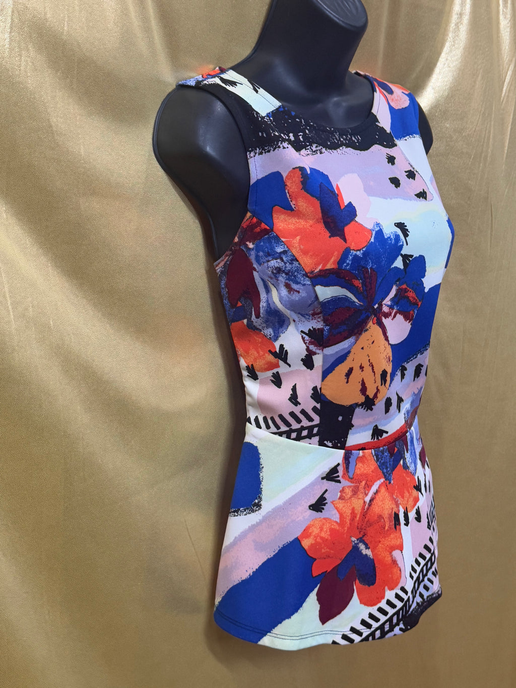 Bar III Vibrant Colorful Abstract Floral Sleeveless Zip Back Peplum Top M