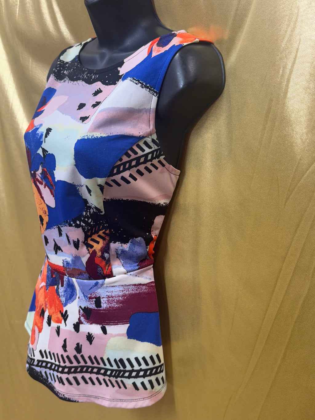 Bar III Vibrant Colorful Abstract Floral Sleeveless Zip Back Peplum Top M