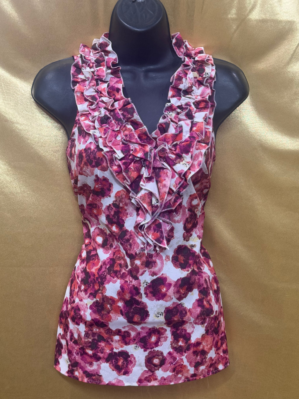 New York & Company Floral Ruffle V-Neck Tank Top Size M