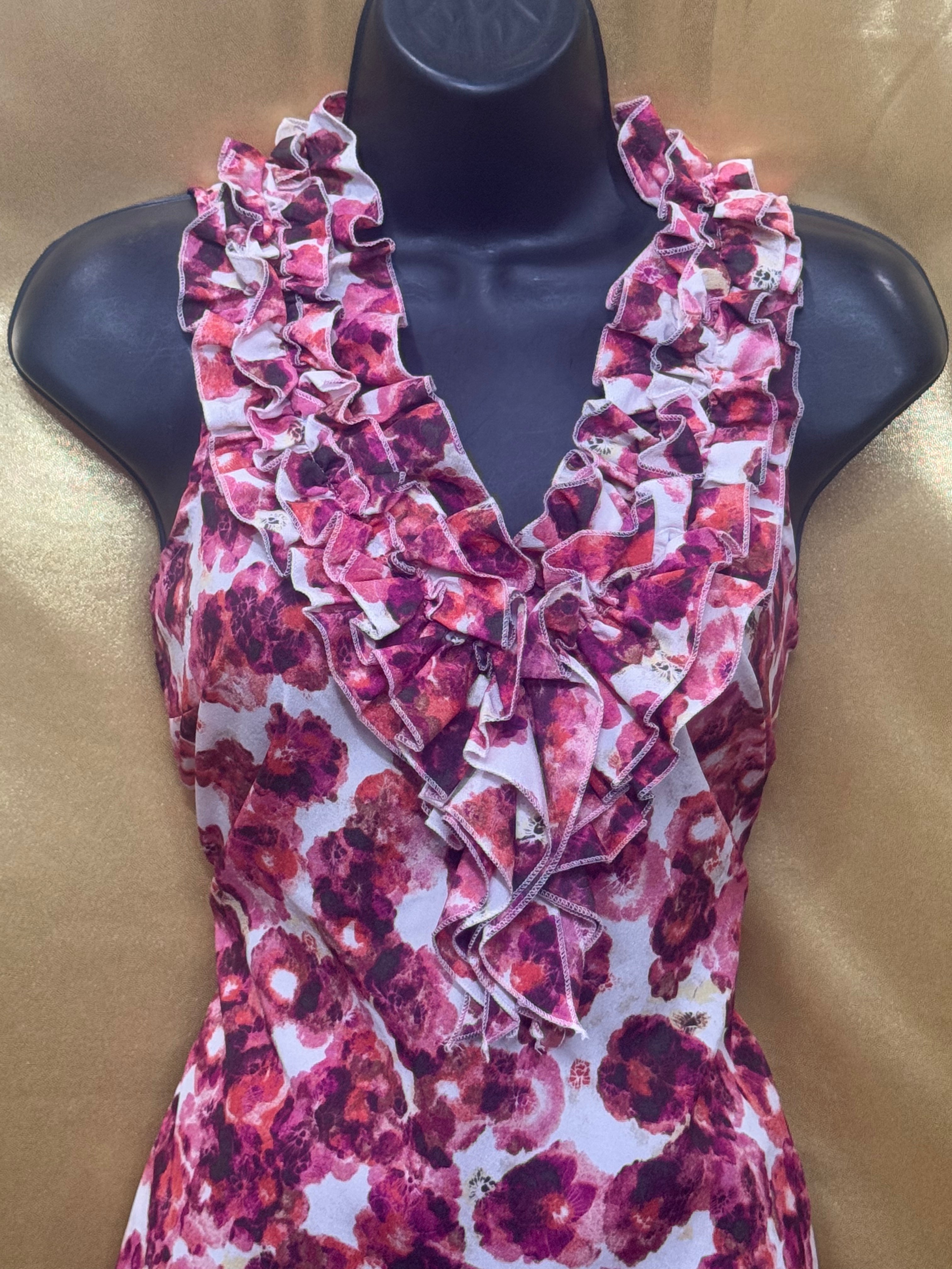 New York & Company Floral Ruffle V-Neck Tank Top Size M