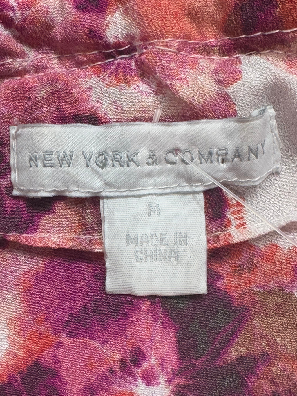 New York & Company Floral Ruffle V-Neck Tank Top Size M