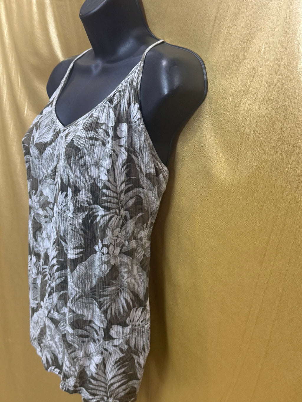 H&M L.O.G.G. Tropical Palm Camisole | Size M