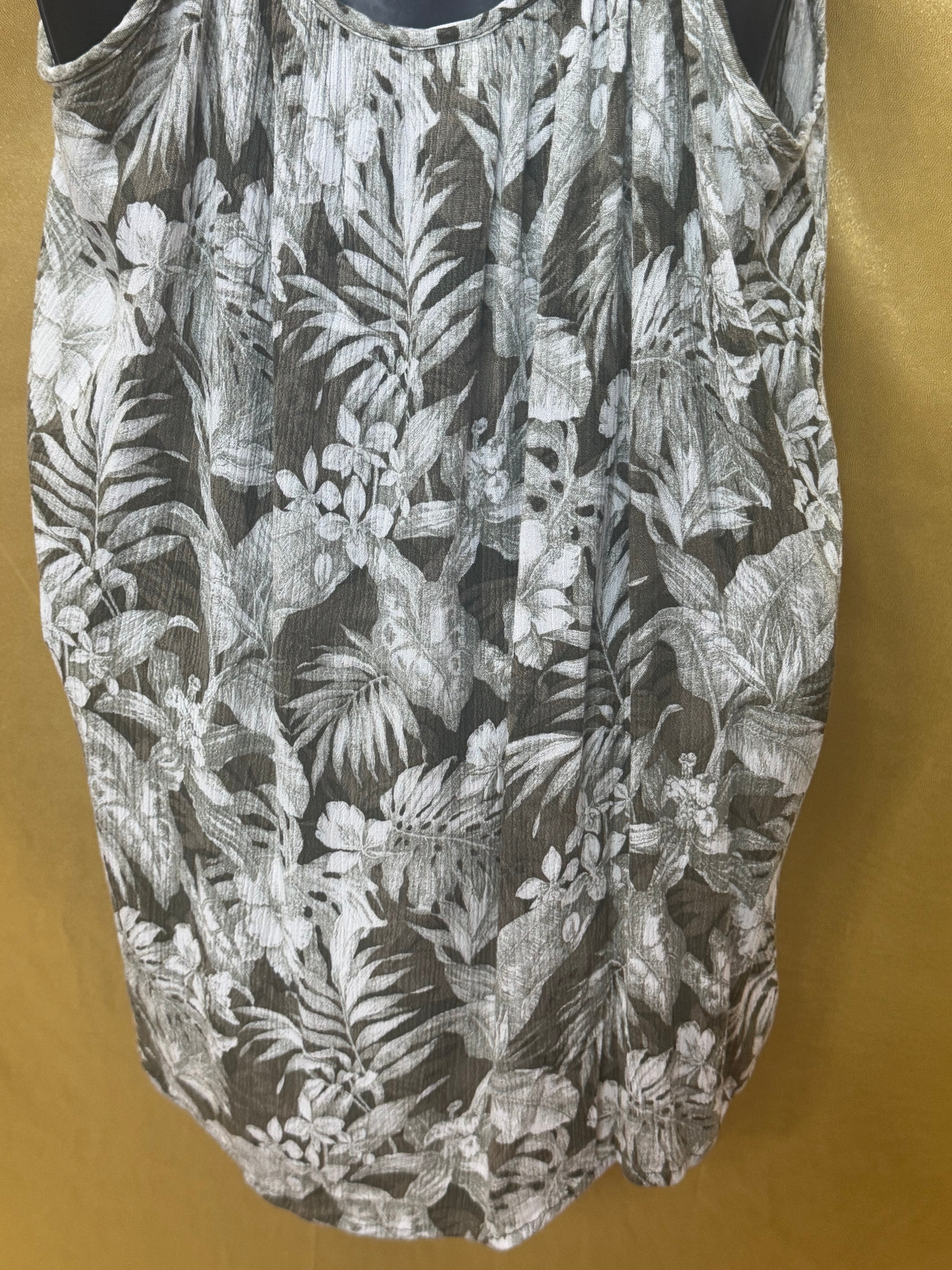 H&M L.O.G.G. Tropical Palm Camisole | Size M