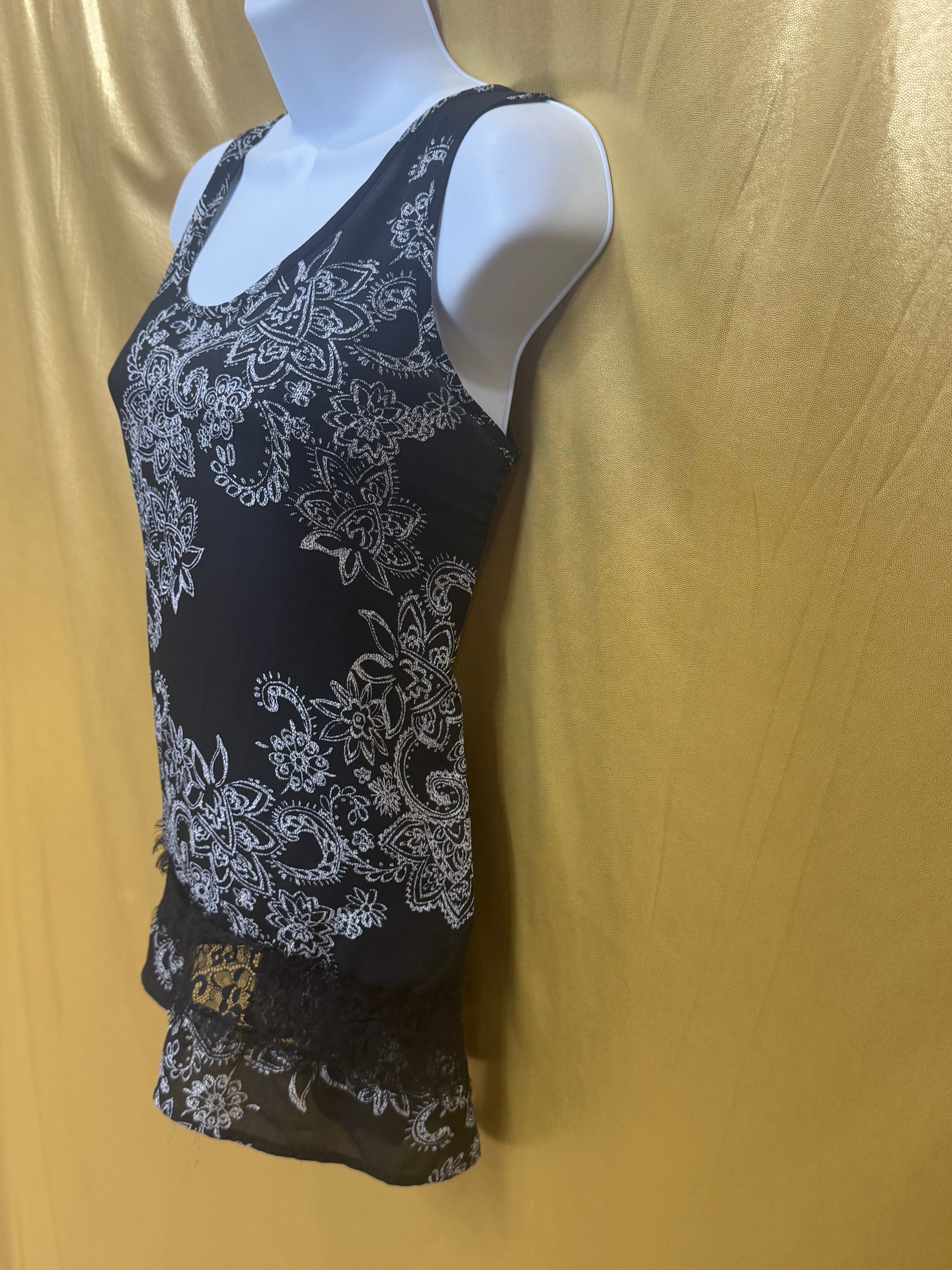 Paper Crane Black Paisley Lace Hem Tank Top Blouse - Medium