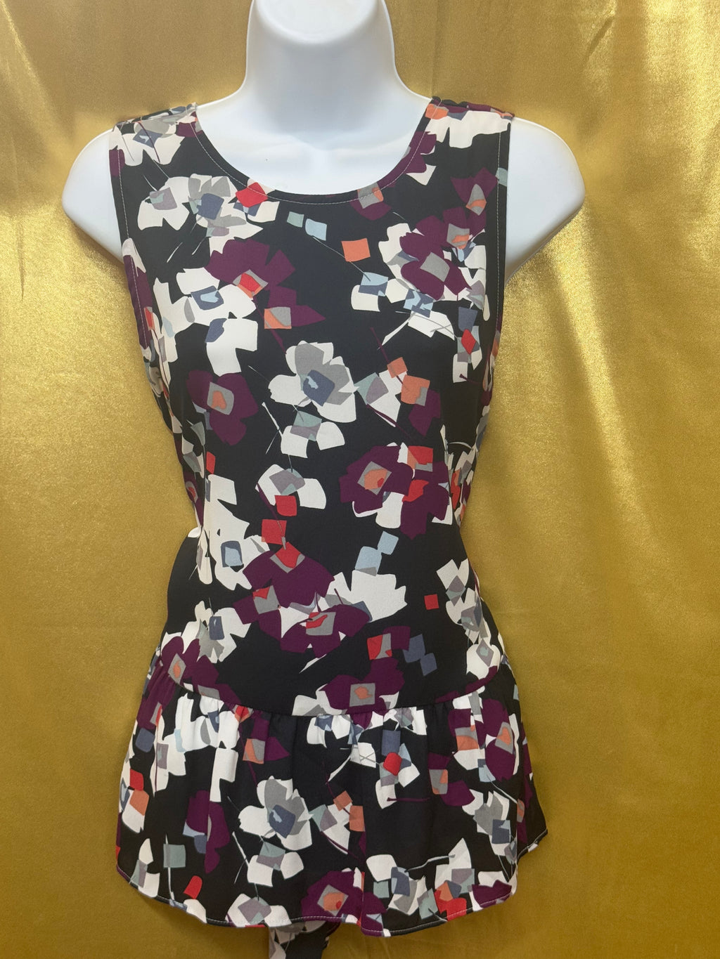 Banana Republic Sleeveless Peplum Top Size Medium Abstract Geometric Floral Blouse