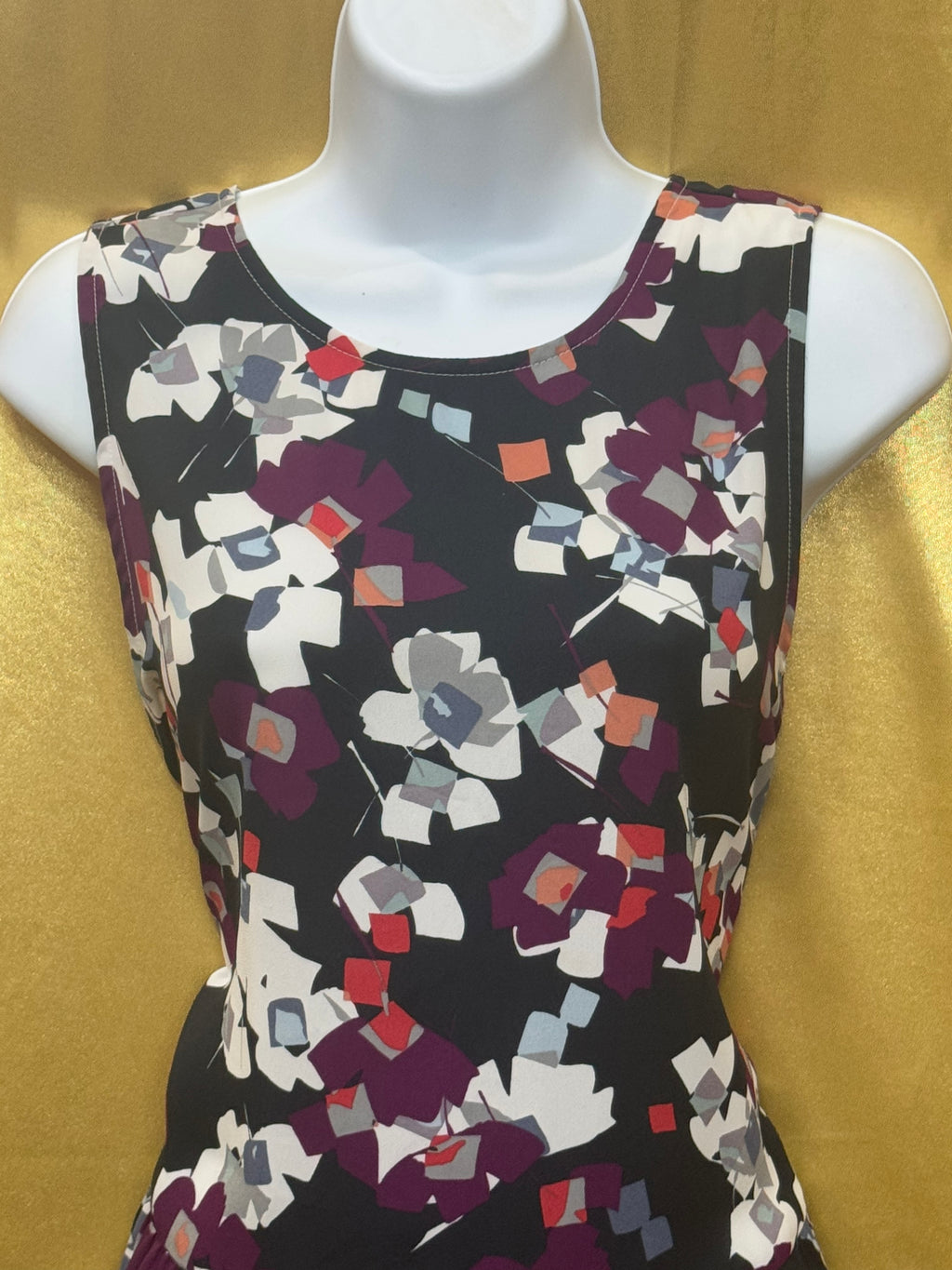 Banana Republic Sleeveless Peplum Top Size Medium Abstract Geometric Floral Blouse