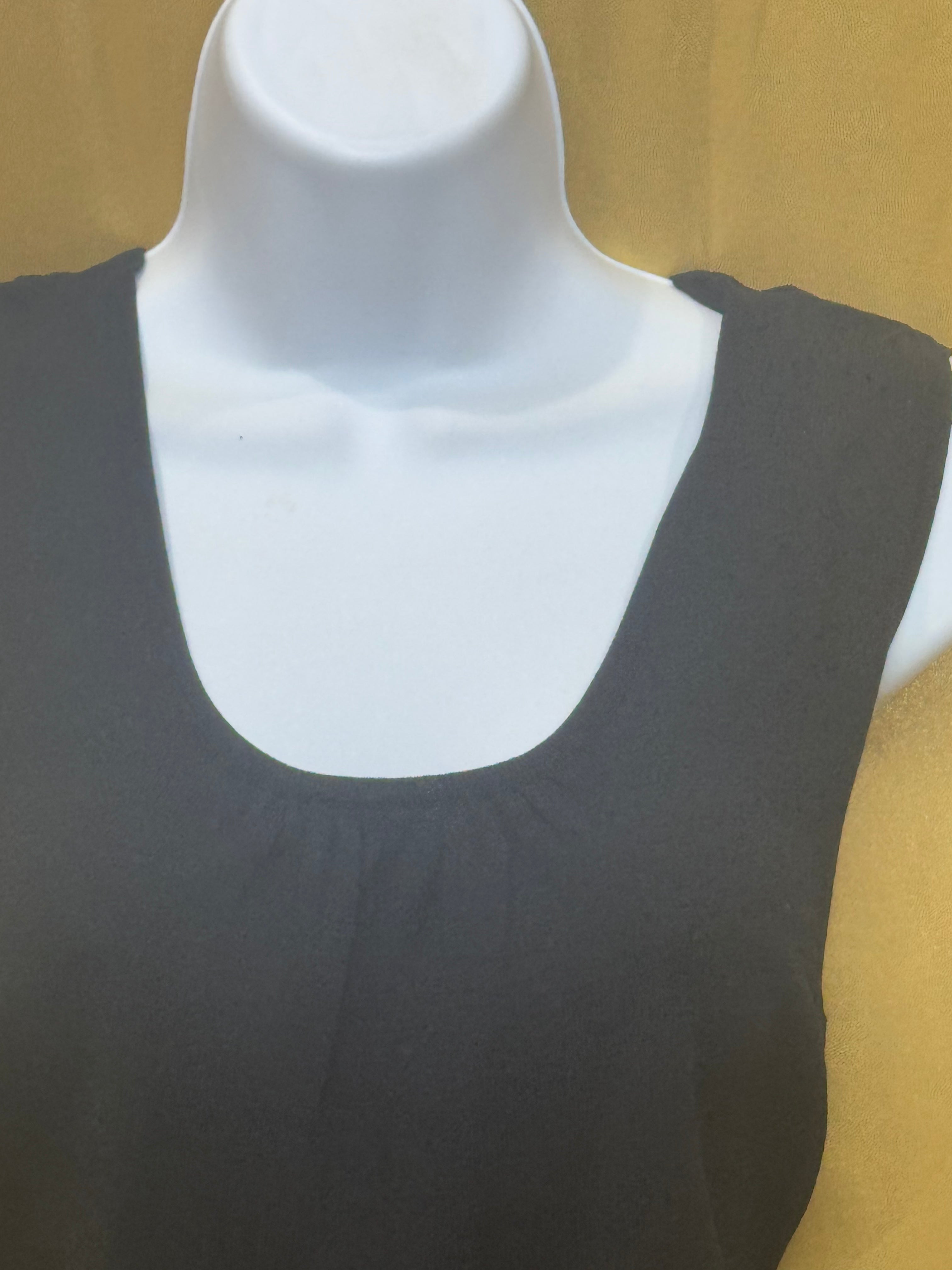 Choices Black Scoop Neck Sleeveless Shell Top, Medium