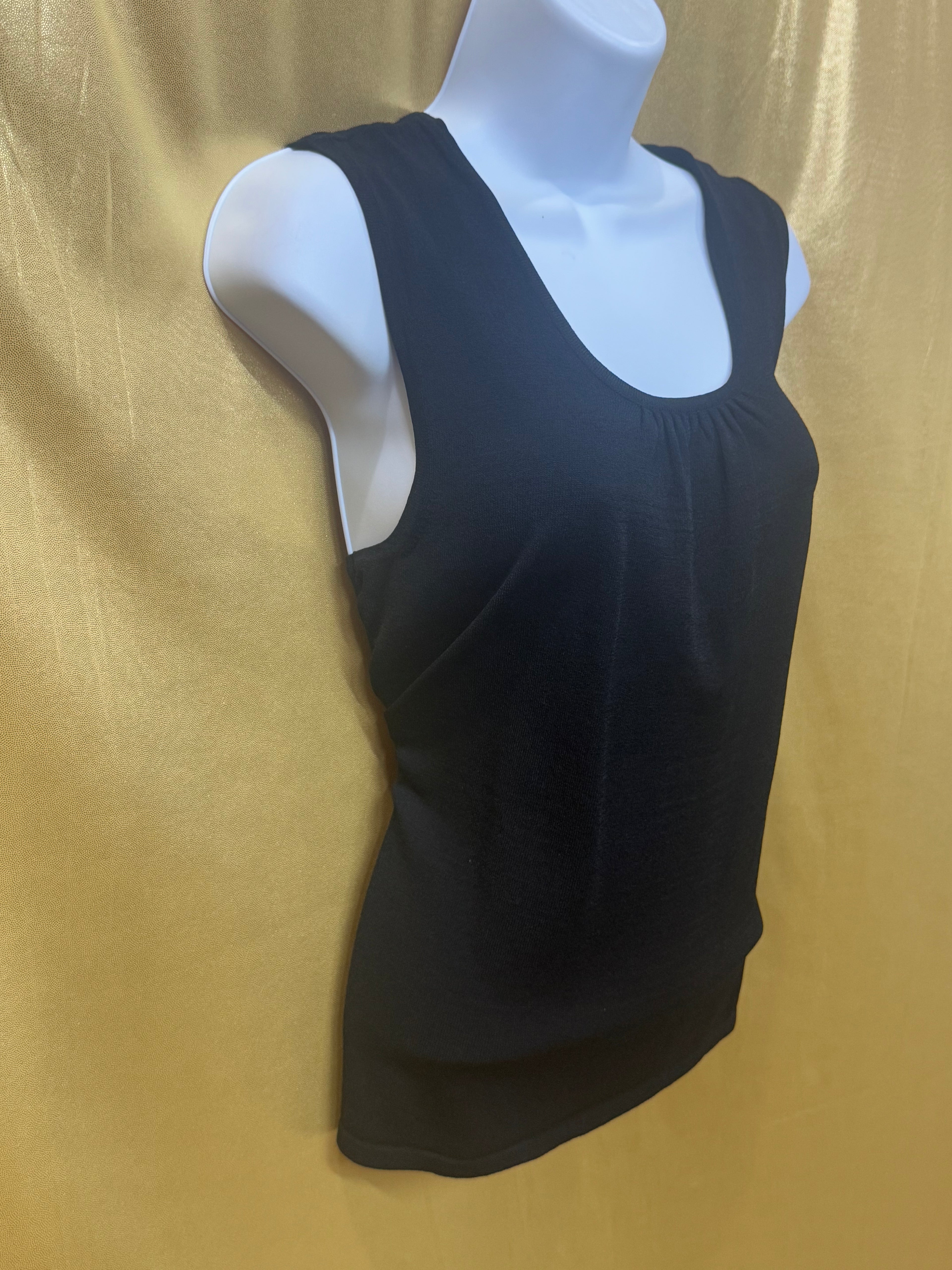 Choices Black Scoop Neck Sleeveless Shell Top, Medium