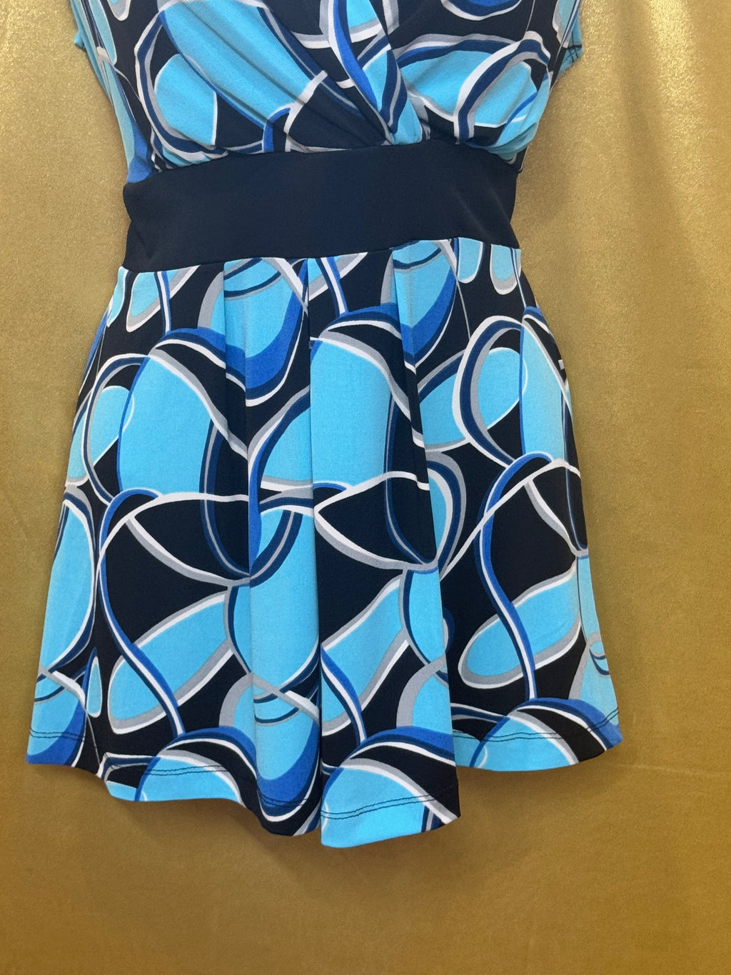 Cato Blue Geometric V-Neck Cap Sleeve Blouse Top - Medium