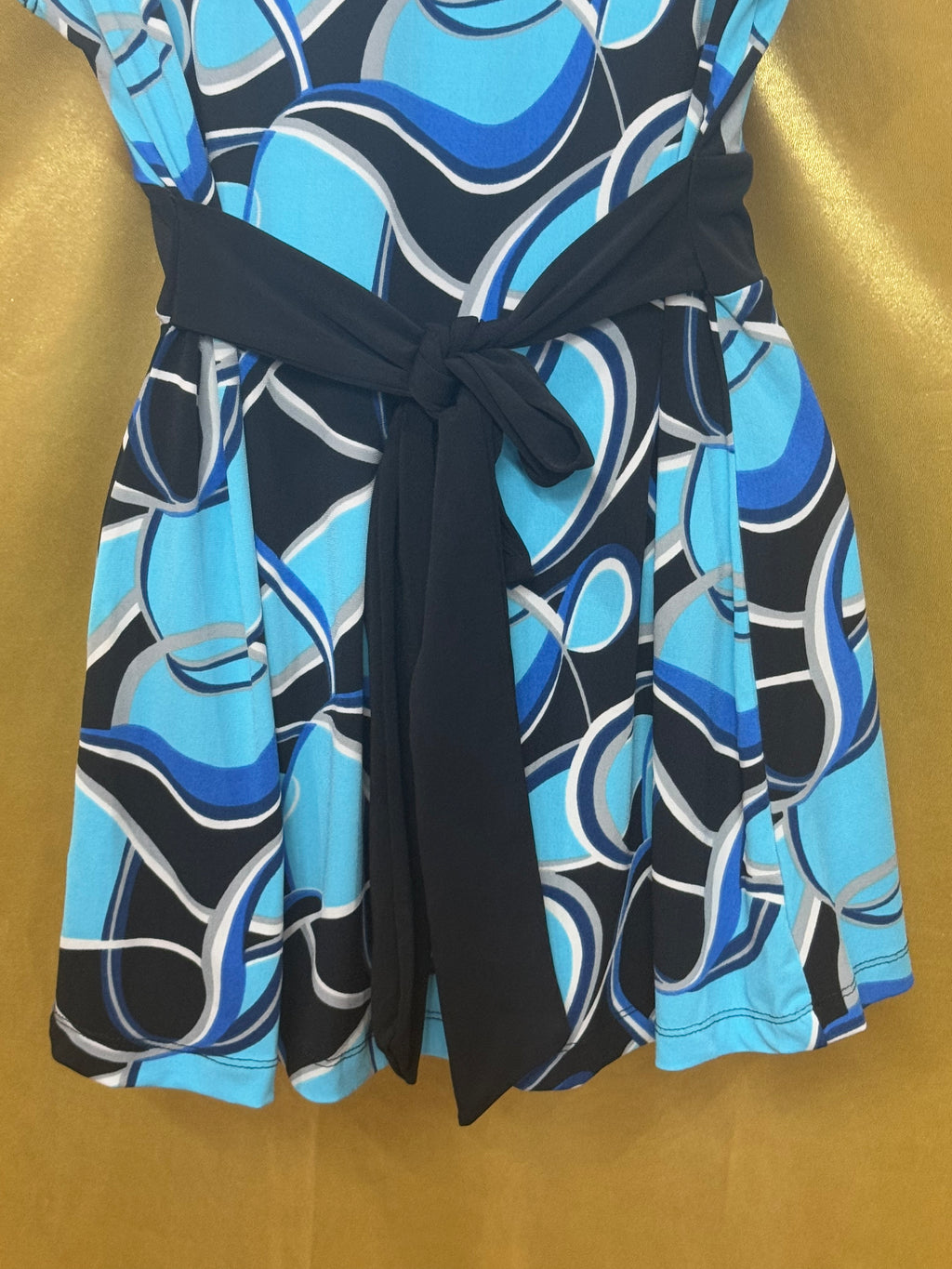 Cato Blue Geometric V-Neck Cap Sleeve Blouse Top - Medium