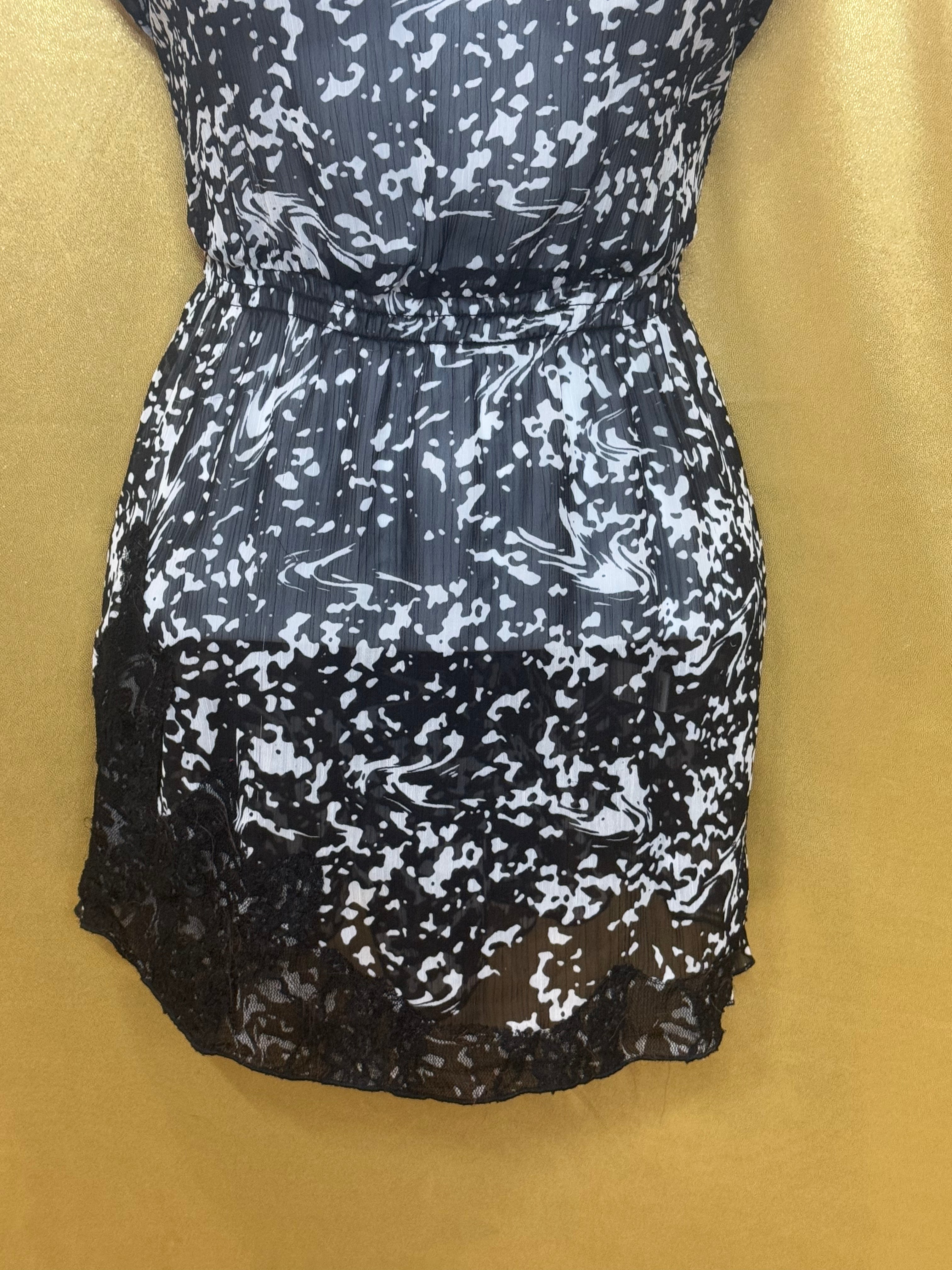 Cato Sheer Black & White Abstract Lace Trim Tunic Top Size Medium