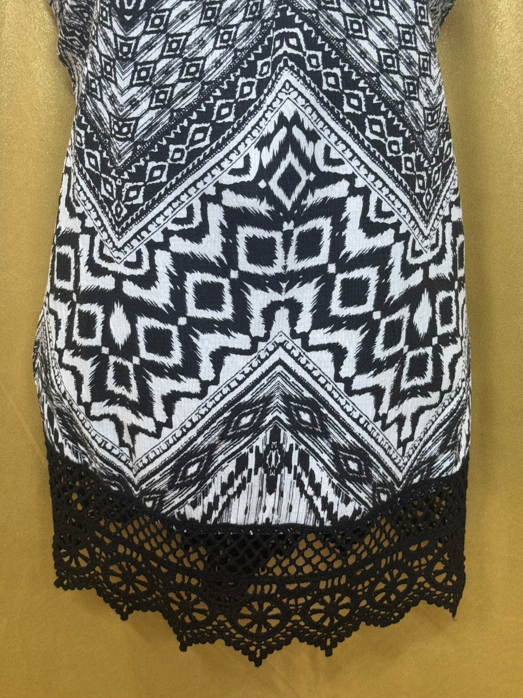 French Laundry Geometric Print Crochet Hem Tunic Top - Size M NWT