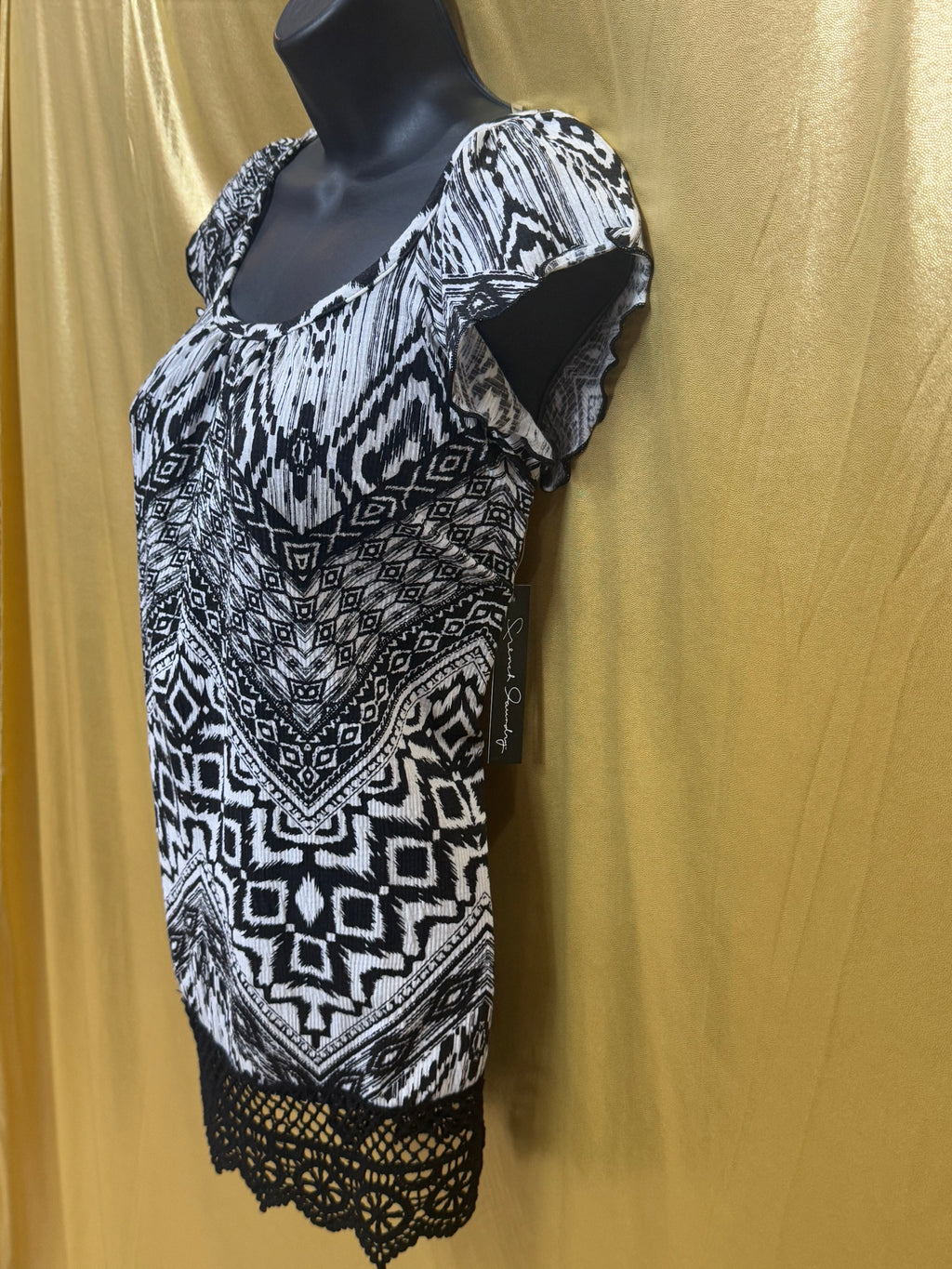 French Laundry Geometric Print Crochet Hem Tunic Top - Size M NWT