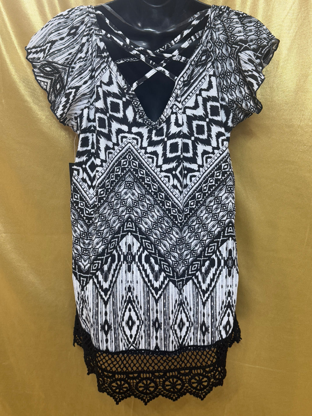 French Laundry Geometric Print Crochet Hem Tunic Top - Size M NWT