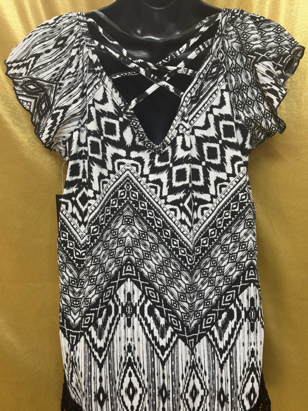French Laundry Geometric Print Crochet Hem Tunic Top - Size M NWT