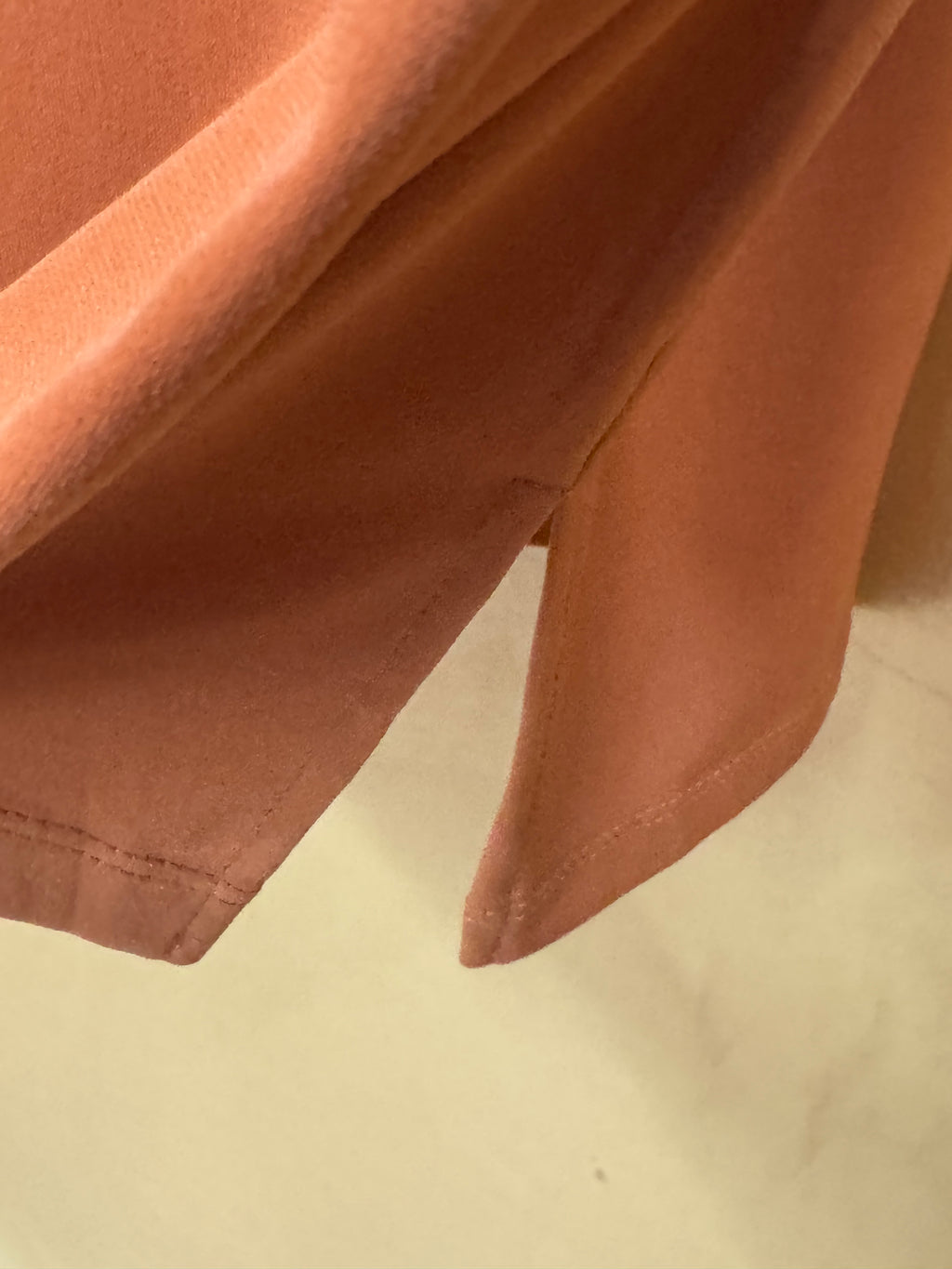 Susan Graver Liquid Knit Tank Top Size M Burnt Orange Scoop Neck Side Slits